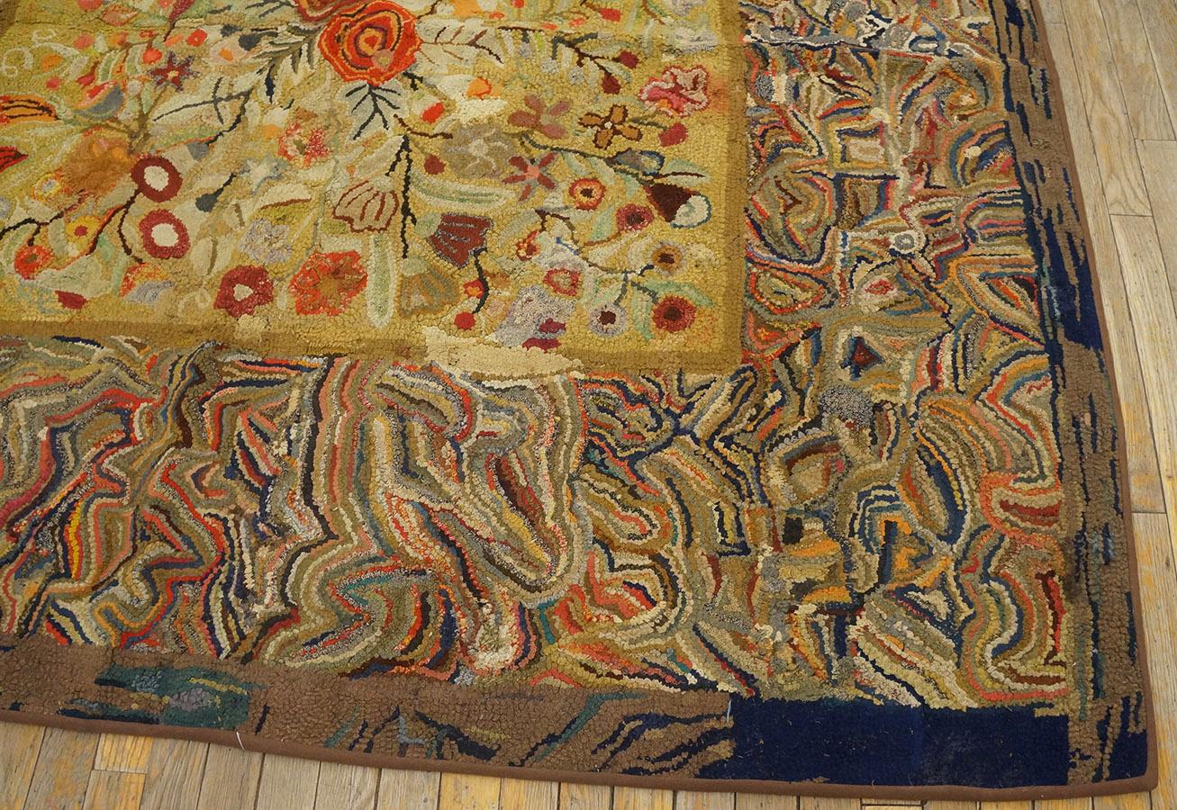 Antique American Hooked Rug In Good Condition For Sale In New York, NY