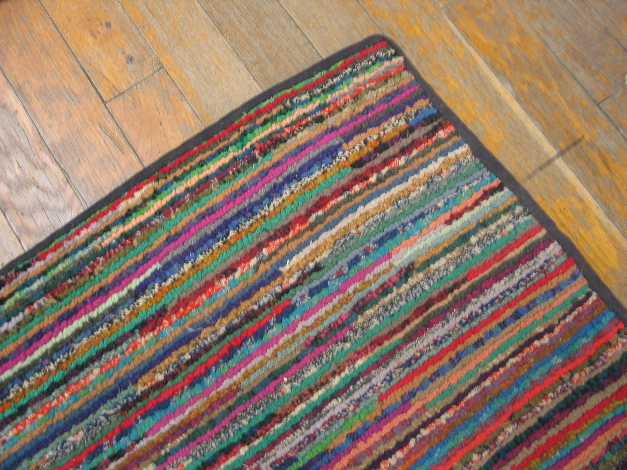 Tissé à la main Tapis à capuche américain ancien en vente