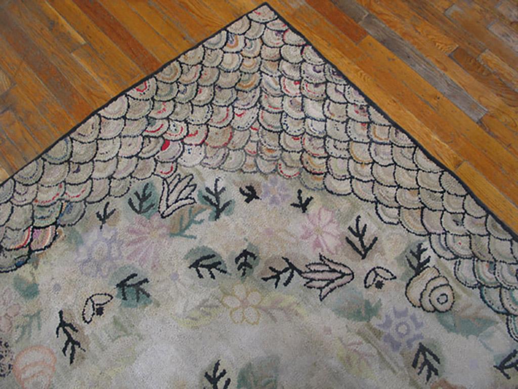 Amerikanischer Galerieteppich mit Kapuze aus dem frühen 20. Jahrhundert ( 6' x 12' - 183 x 266) (amerikanisch) im Angebot