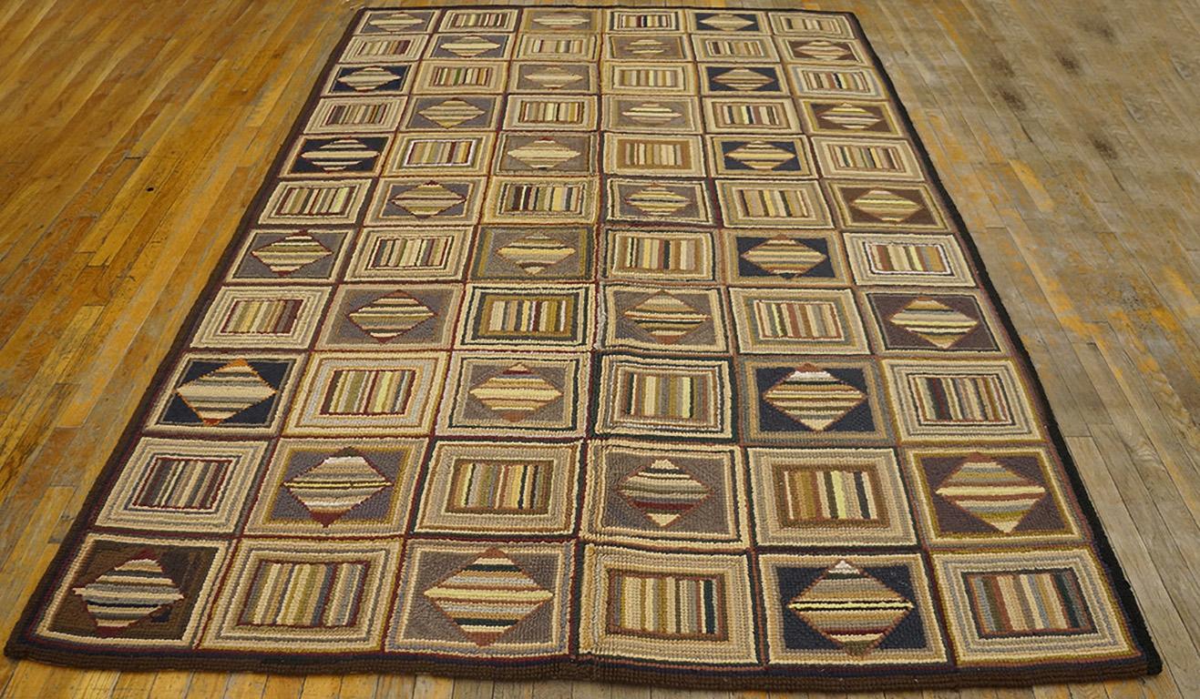 Hand-Woven Mid 20th Century American Hooked Rug ( 6' x 8'7