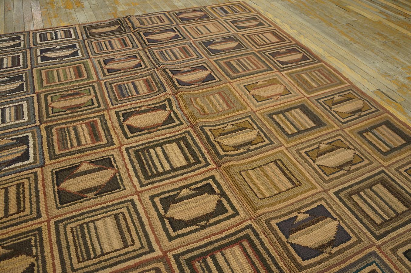 Amerikanischer Kapuzenteppich aus der Mitte des 20. Jahrhunderts (6' x 8' 9