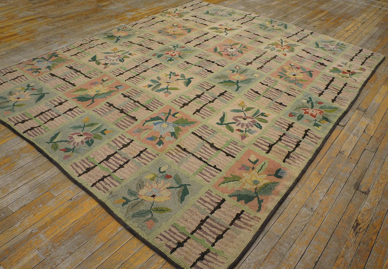 Hand-Woven 1920s American Hooked Rug in Art Deco Style ( 6'10