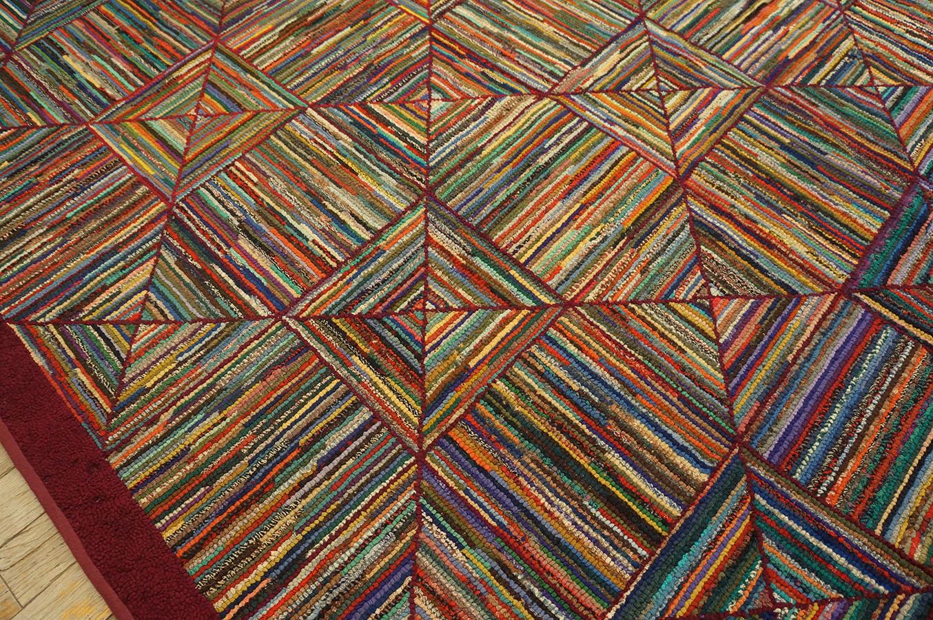 Amerikanischer Kapuzenteppich aus der Mitte des 20. Jahrhunderts ( 7' 6'' x 9' 2''  - 228 x 279 cm ) im Angebot 4
