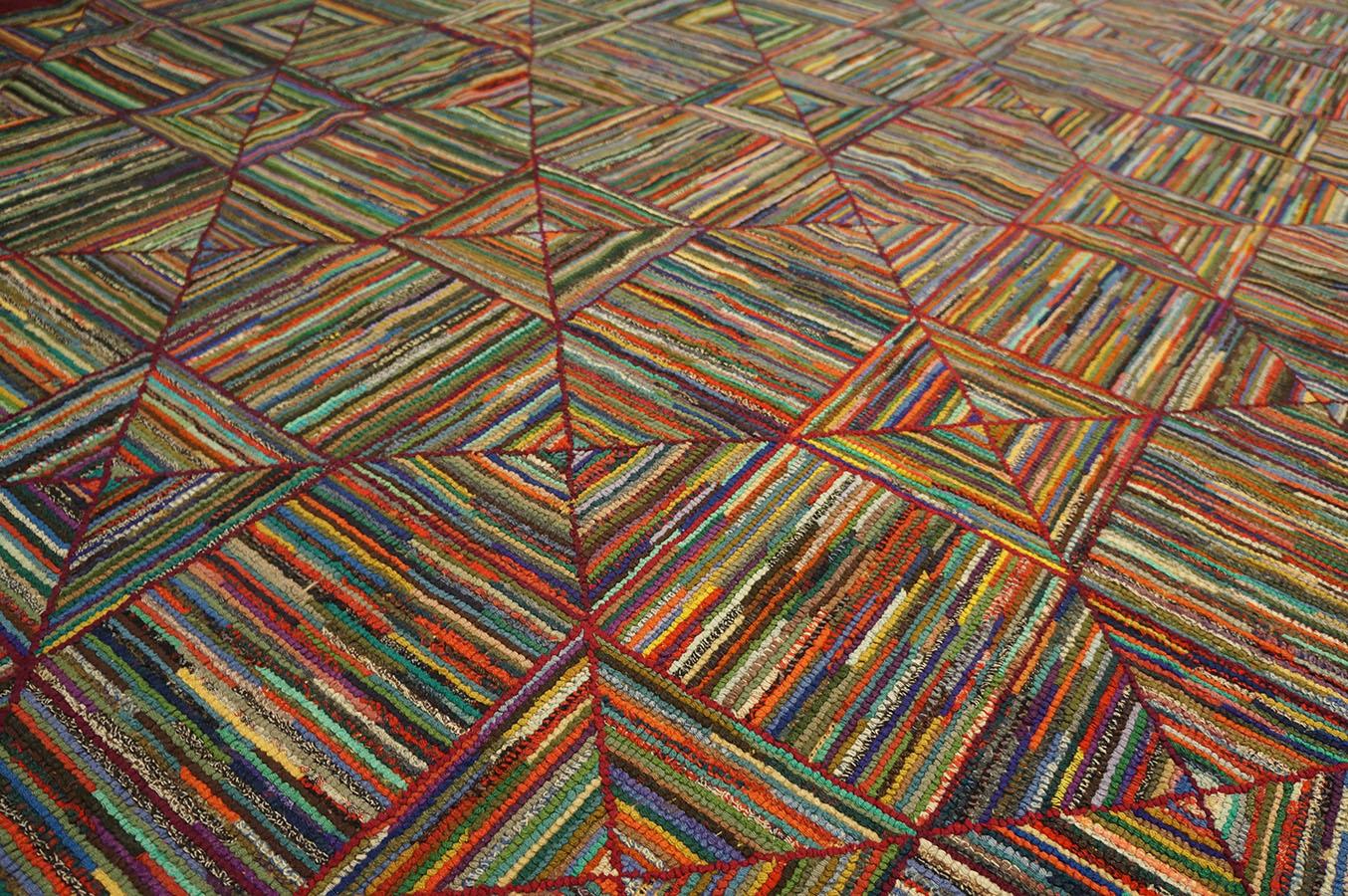 Mid 20th Century American Hooked Rug ( 7' 6'' x 9' 2''  - 228 x 279 cm ) For Sale 6