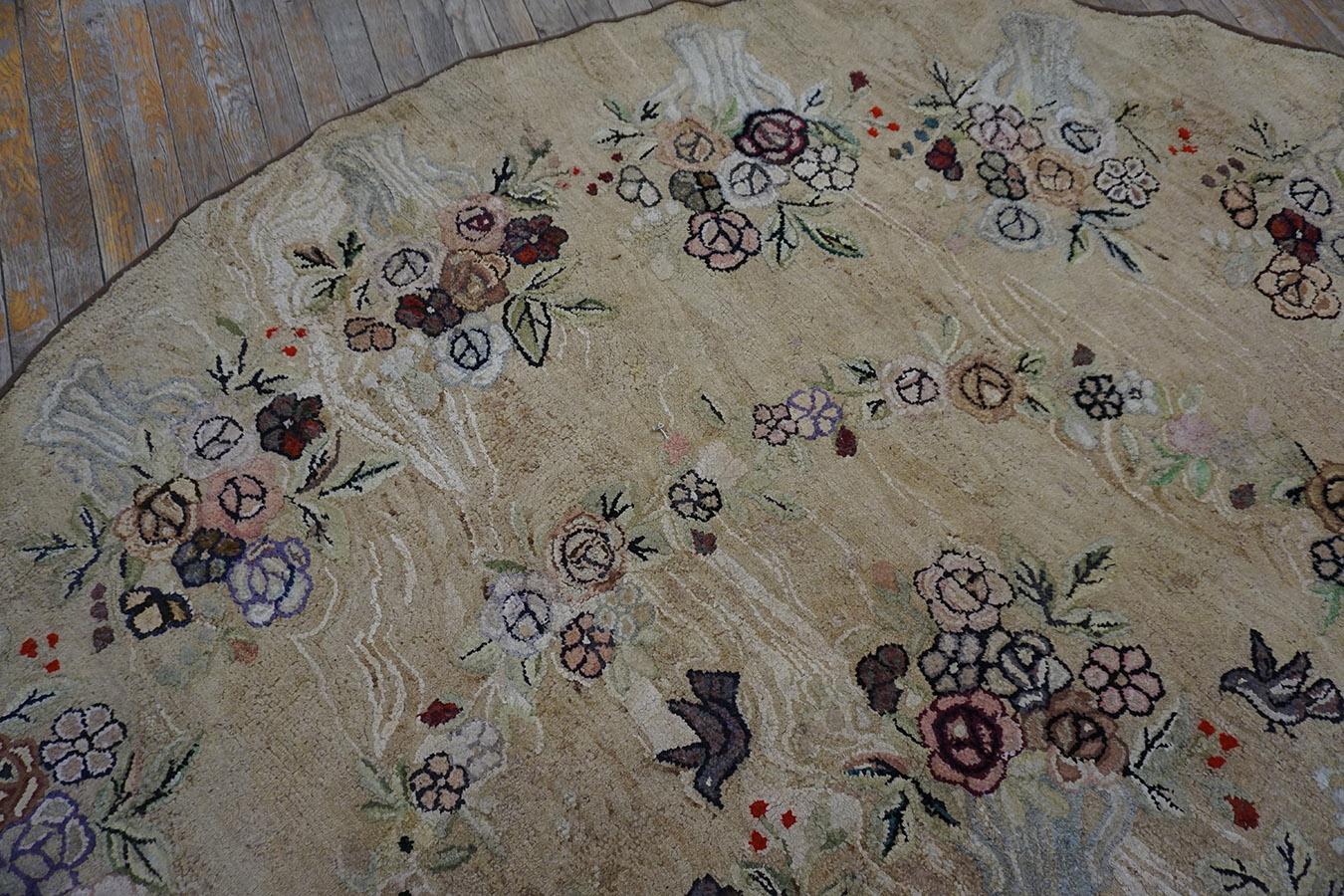 Early 20th Century American Hooked Rug ( 9' x 9' - 275 x 275 ) For Sale 6