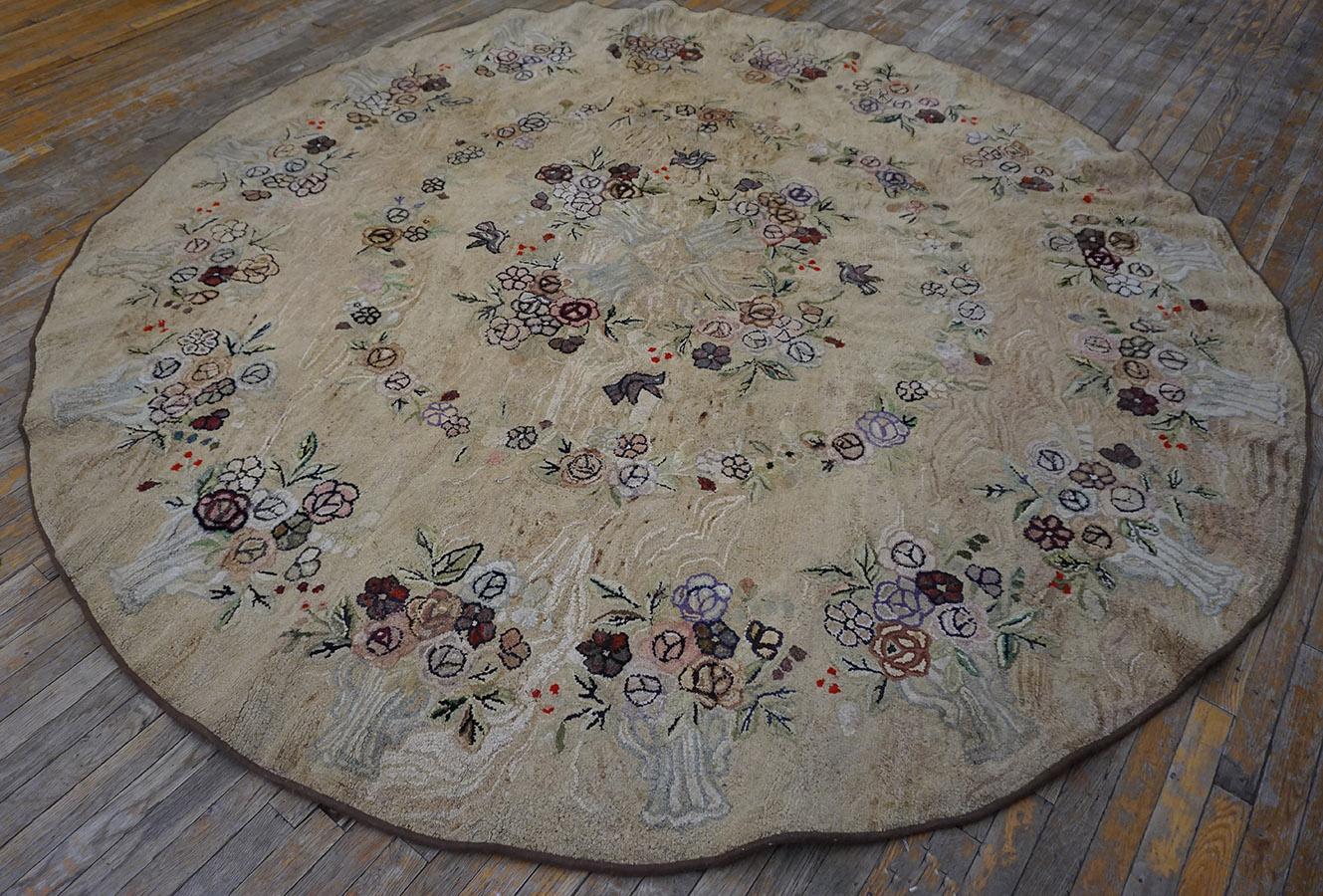 Early 20th Century American Hooked Rug ( 9' x 9' - 275 x 275 ) For Sale 4