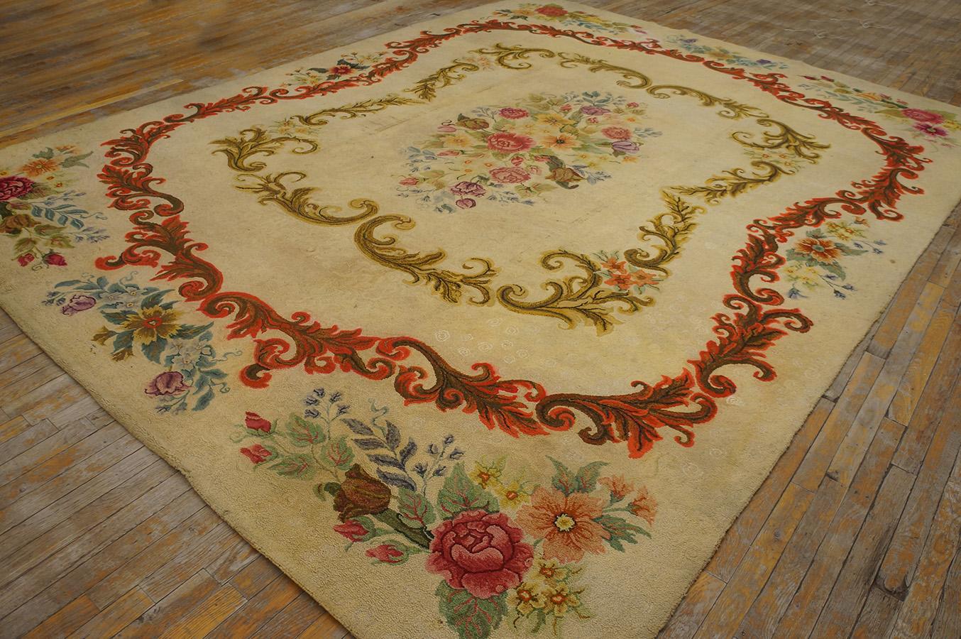 Hand-Woven 1930s American Hooked Rug ( 9' x 11'8