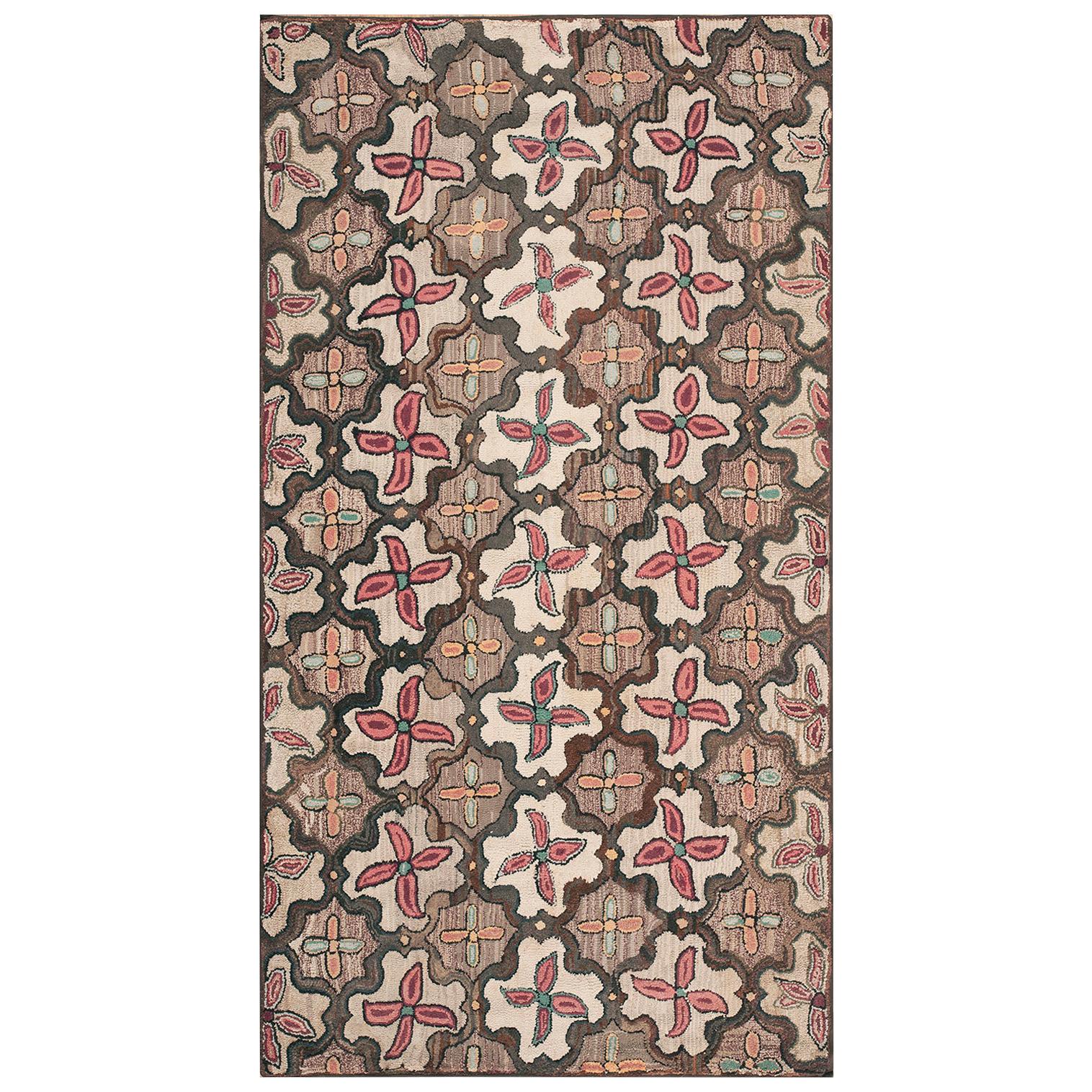 Late 19th Century American Hooked Rug ( 4' 5" x 8' 1" - 135 x 245 cm )  For Sale