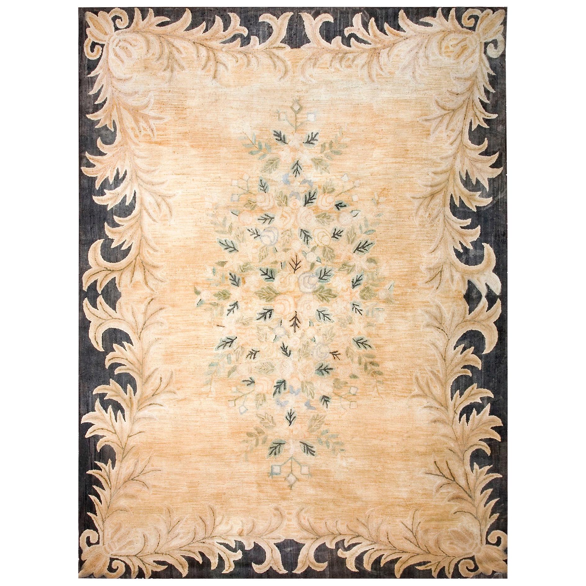Early 20th Century American Hooked Rug ( 9'2" x 12'1" - 280 x 368 ) For Sale