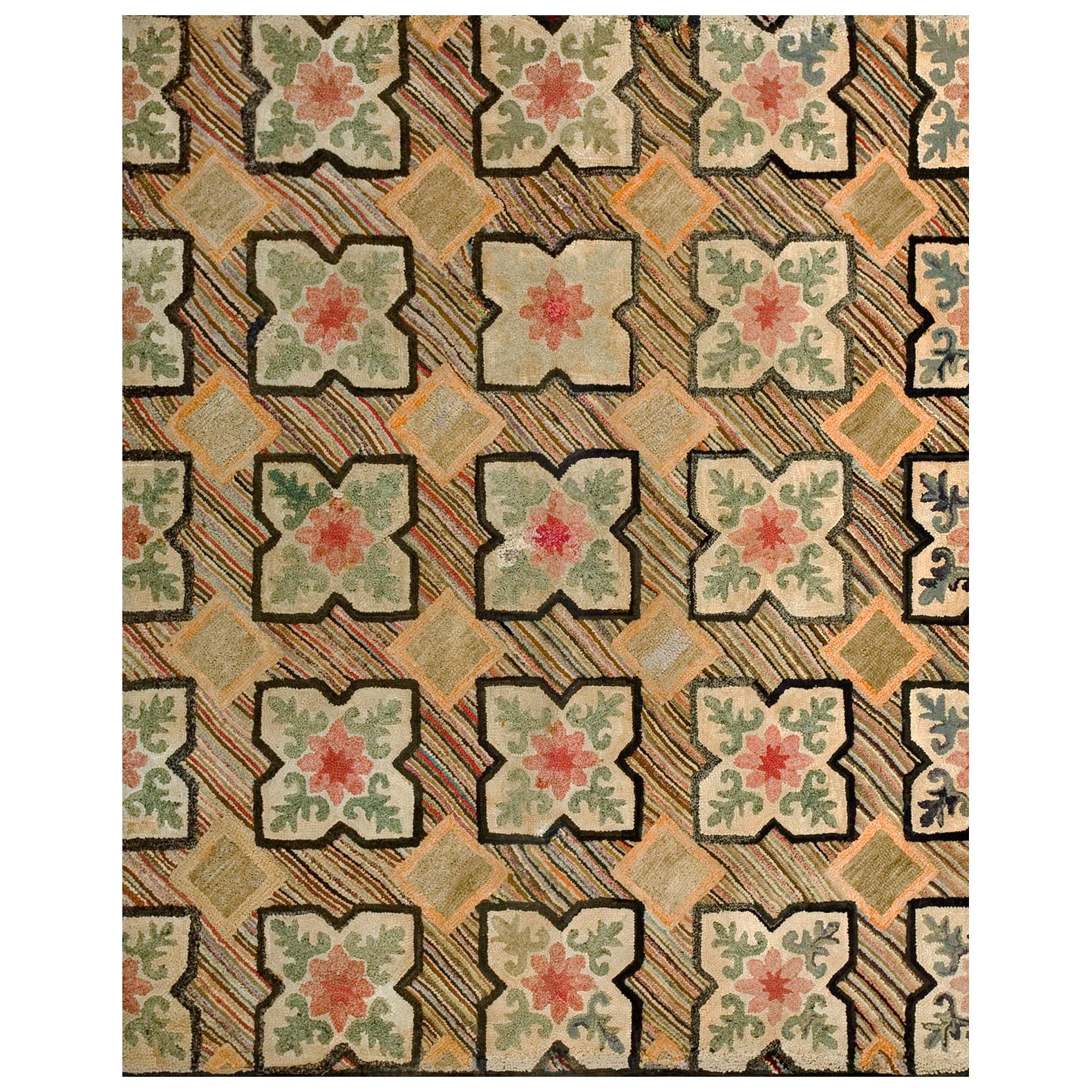 19th Century American Hooked Rug ( 4'6" x 5'6" - 137 x 168 ) For Sale