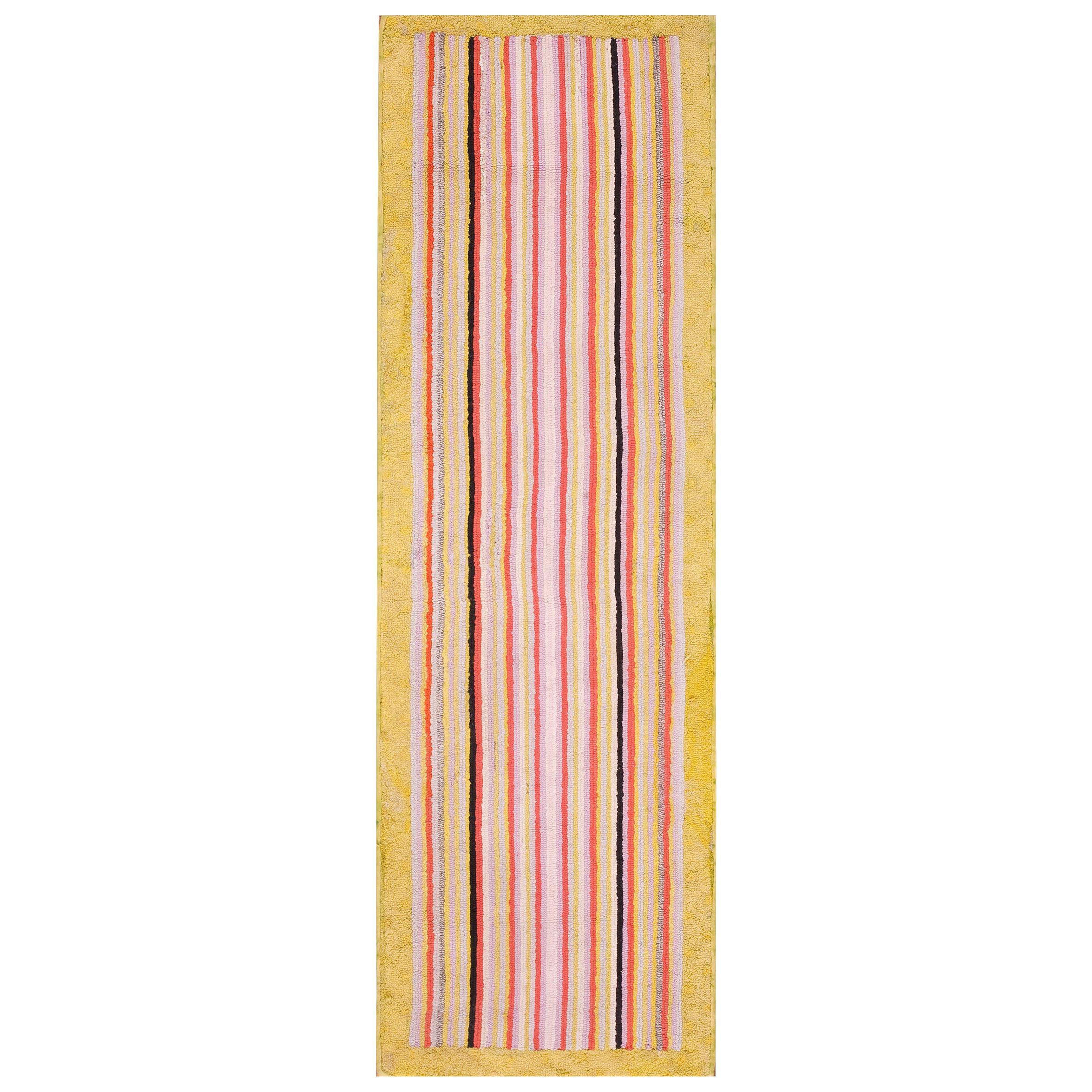 Tapis crocheté américain du début du 20ème siècle ( 2'3" x 7' - 68 x 213 )