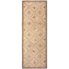 Early 20th Century Canadian Hooked Carpet ( 5'4" x 14'6'' - 163 x 442 )
