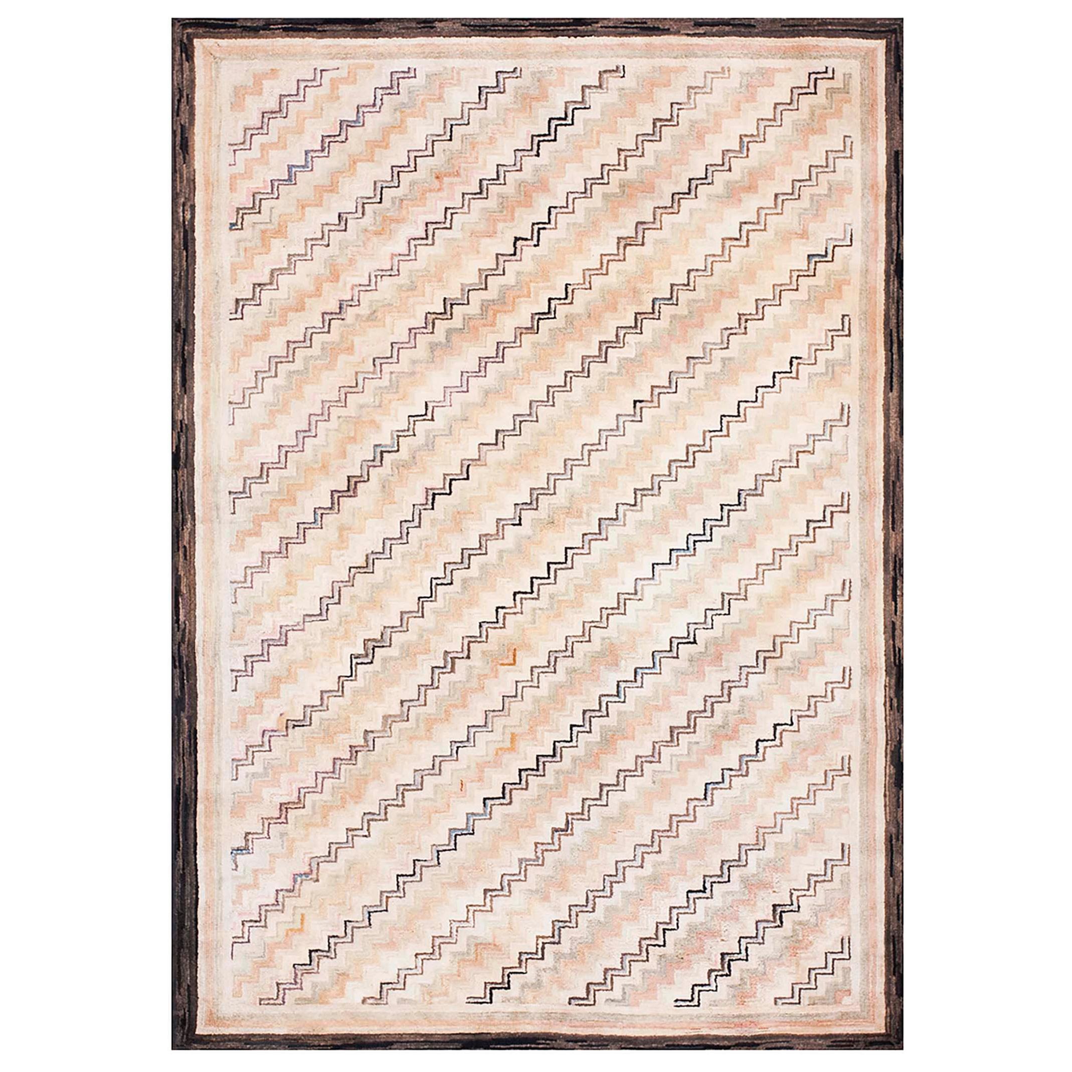 Tappeto americano uncinato dei primi del Novecento ( 4'5" x 6'4" - 134 x 194 )
