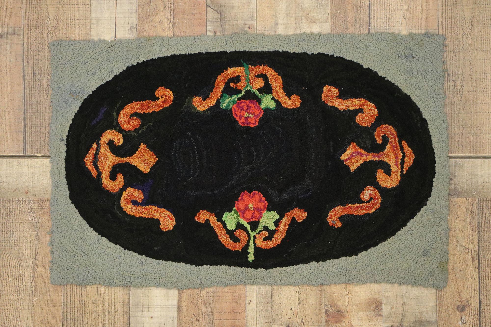 20th Century Antique American Hooked Rug with Cozy Cottage Colonial Style For Sale