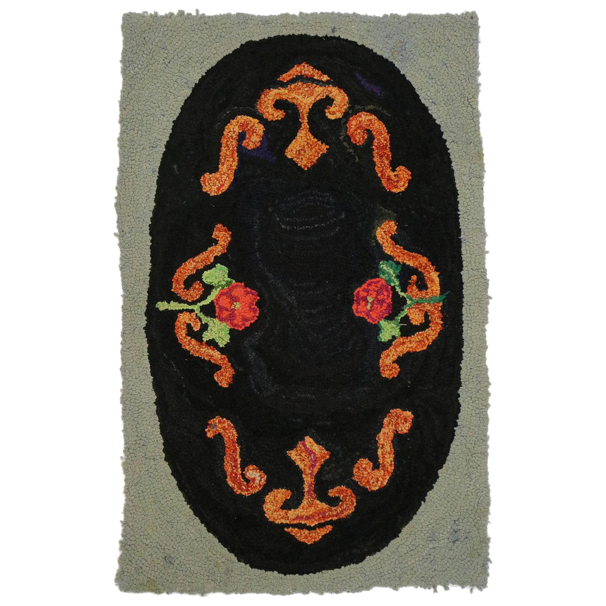Antique American Hooked Rug with Cozy Cottage Colonial Style For Sale