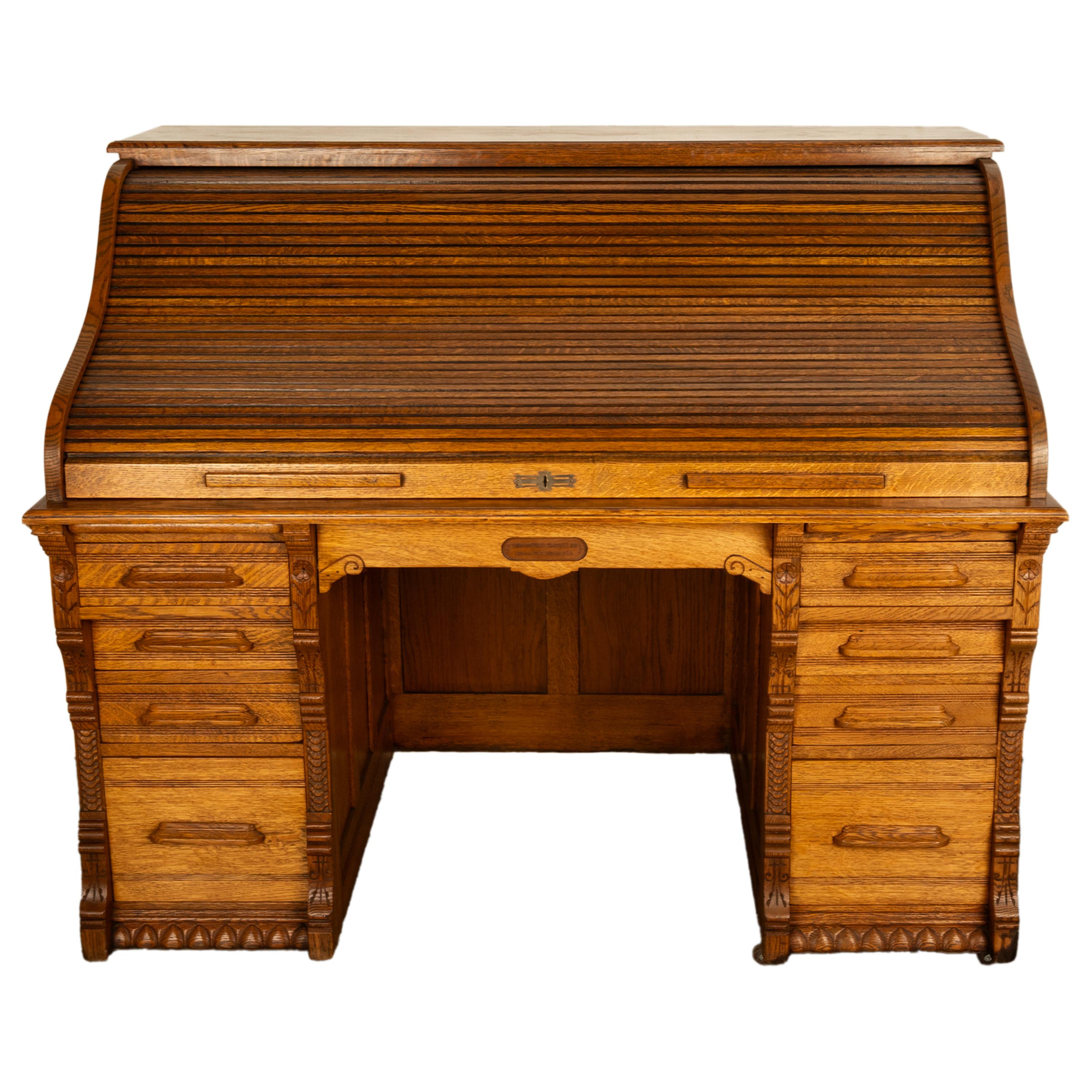 American Craftsman Antique American Indianapolis Cabinet Co. Oak S Curve Tambour Roll Top Desk 1890