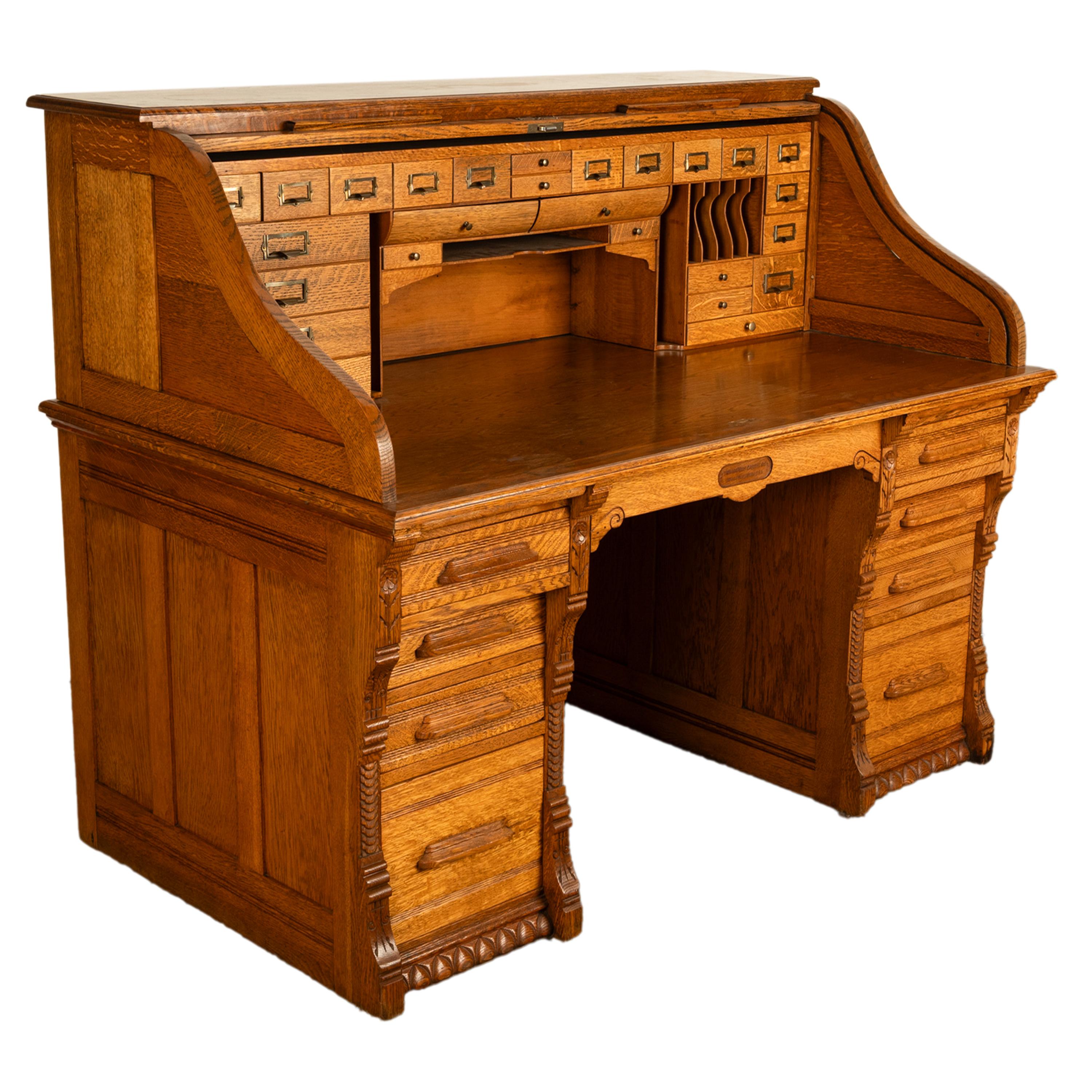 Antique American Indianapolis Cabinet Co. Oak S Curve Tambour Roll Top Desk 1890 In Good Condition In Portland, OR