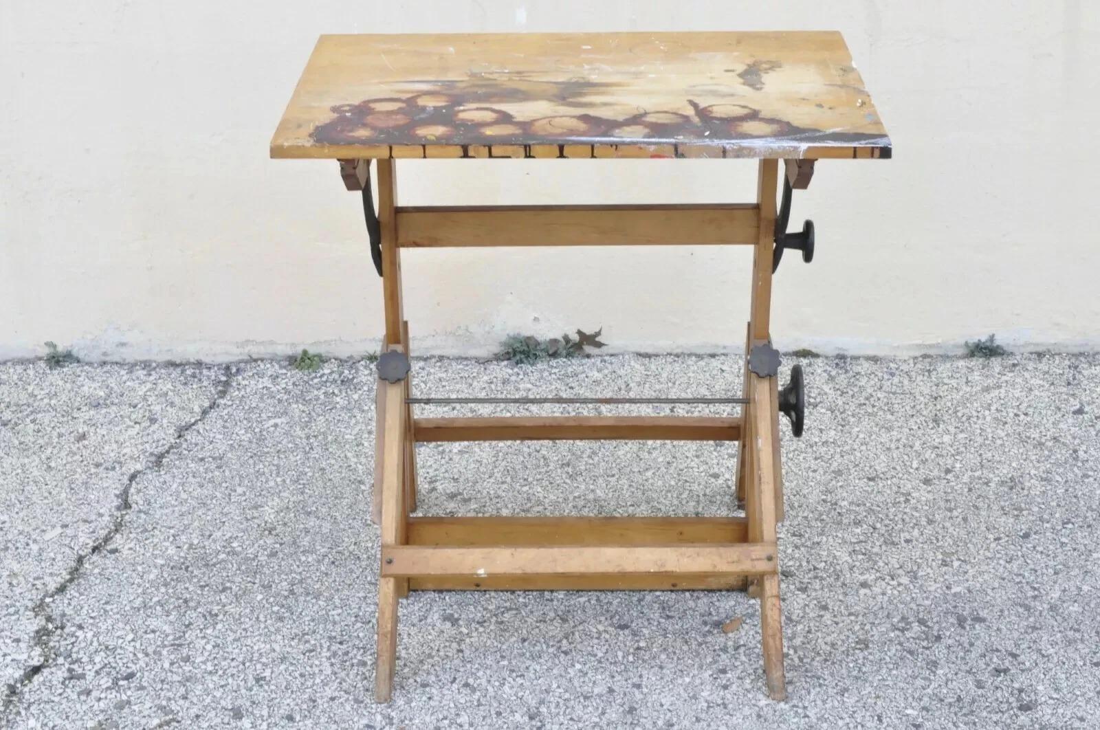 Antique American Industrial Small Wood & Cast Iron Drafting Table Work Desk Hierro en venta