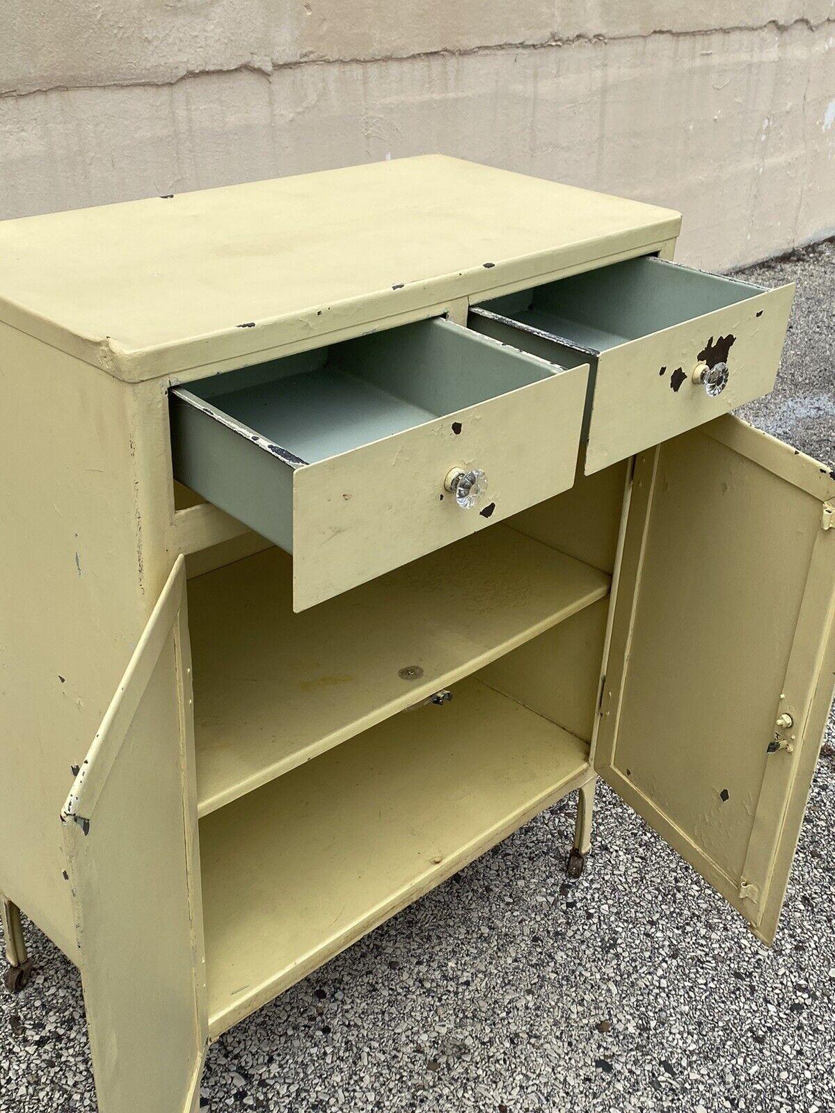 Antique American Industrial Steel Metal Yellow Painted Storage Cabinet Dresser In Good Condition In Philadelphia, PA