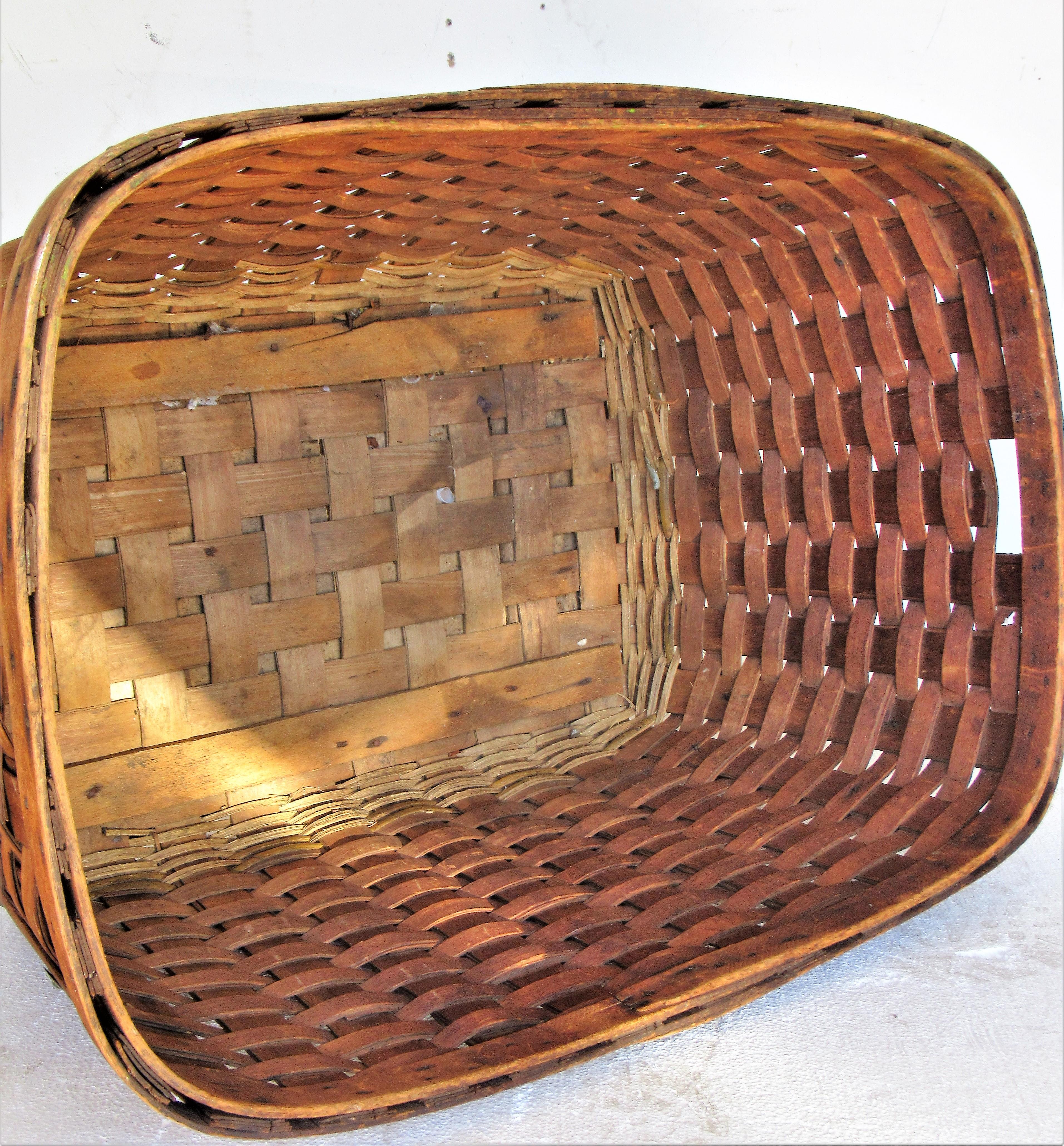Hand-Crafted Antique  American Large Splint Basket, Circa 1900