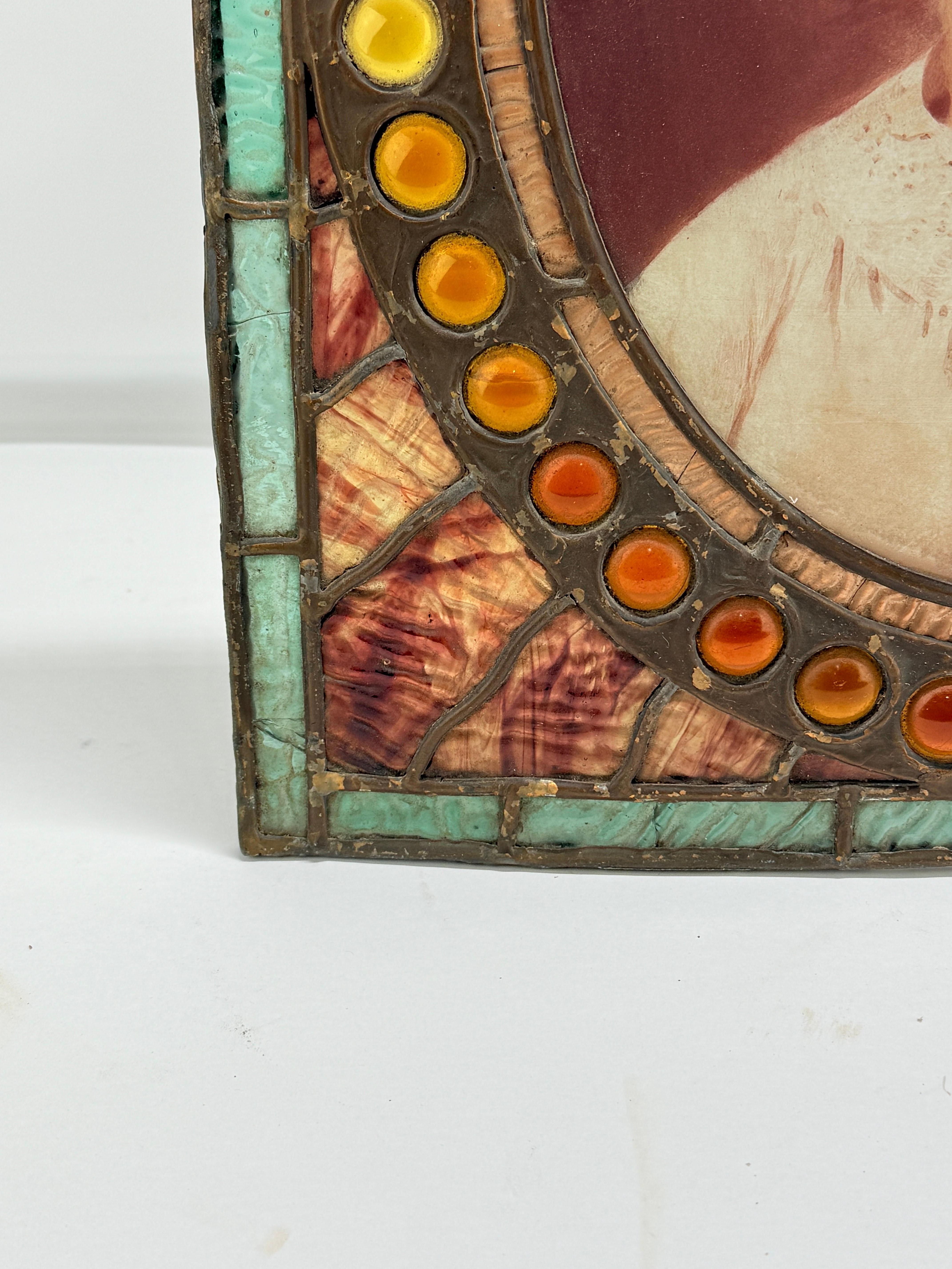 Antiguo escaparate americano de cristal emplomado y decorado de un niño de 1900 Vidrio artístico en venta