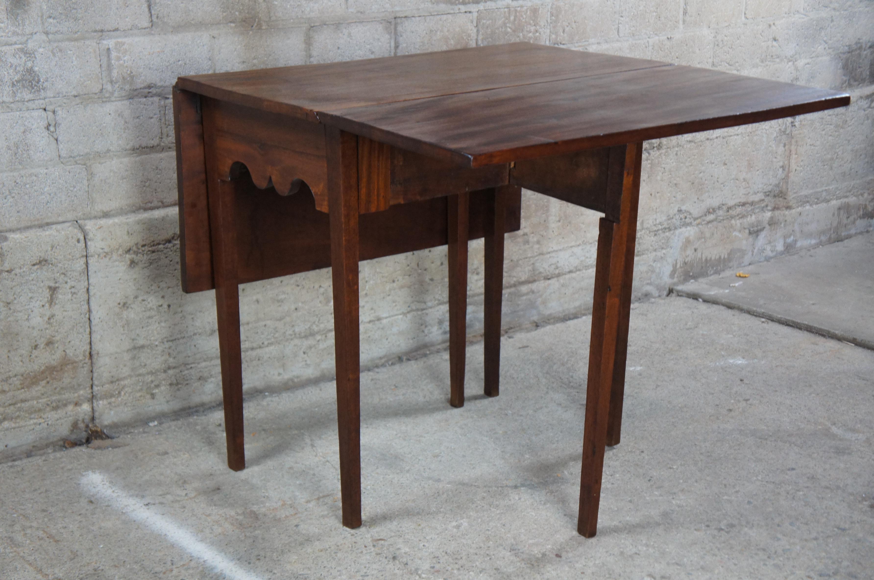 Antique American Mahogany Federal Style Drop-Leaf Dining Console Table Gate Leg 5