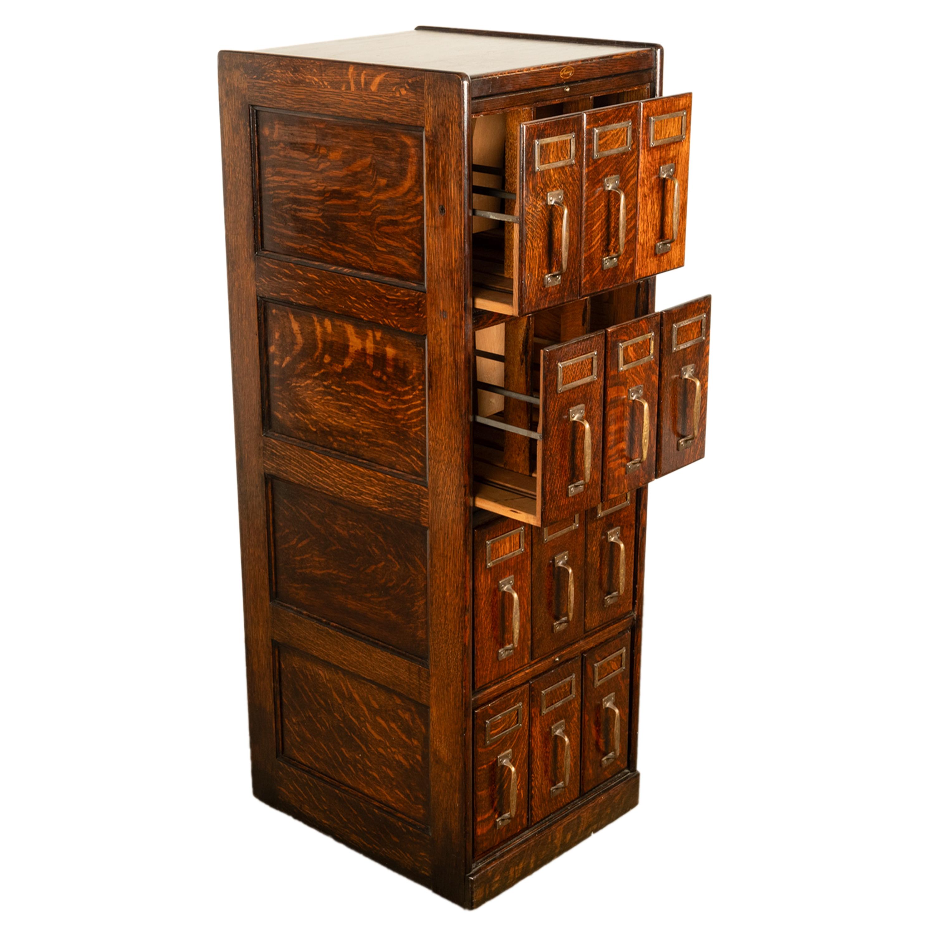 Antiker amerikanischer Missions-Schrank Macey aus Eichenholz mit 12 Schubladen und Bibliotheksschrank, Macey 1910 3