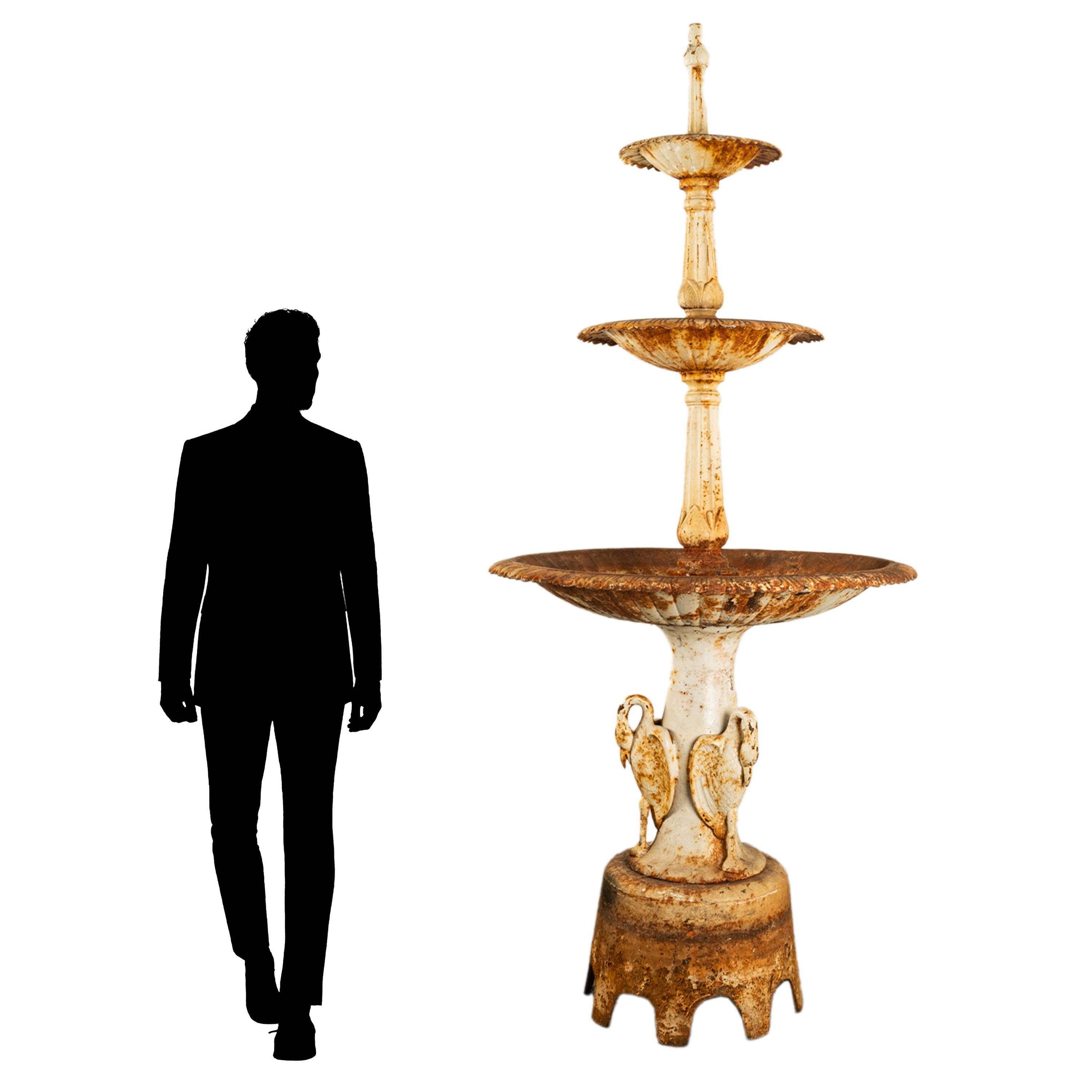 Victorien Antiquité américaine Monumental 3 Tier Cast Iron Garden 98
