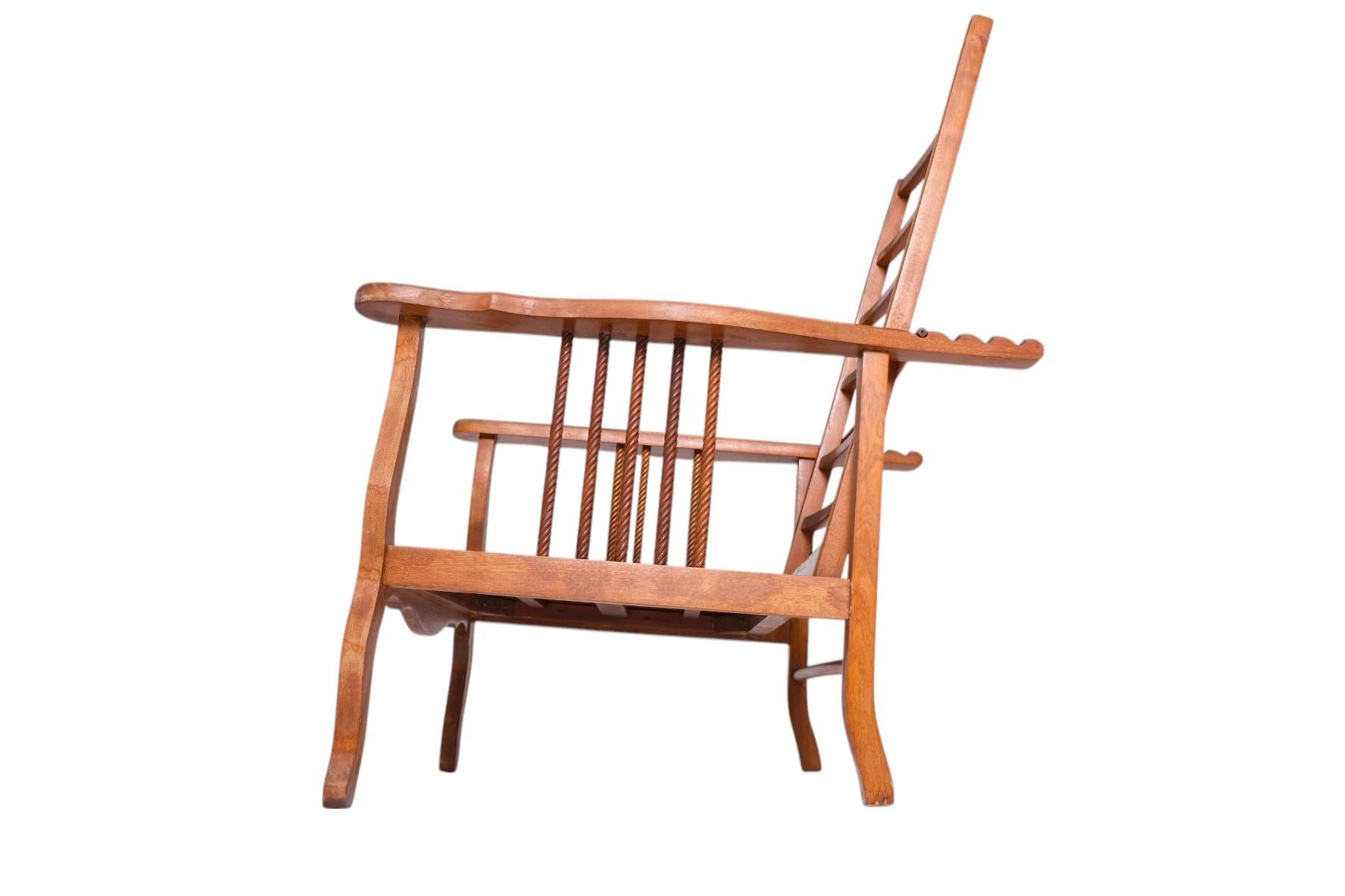 Antique American Morris Chair with Ladder-Back and Twisted Spindle Sides For Sale 9