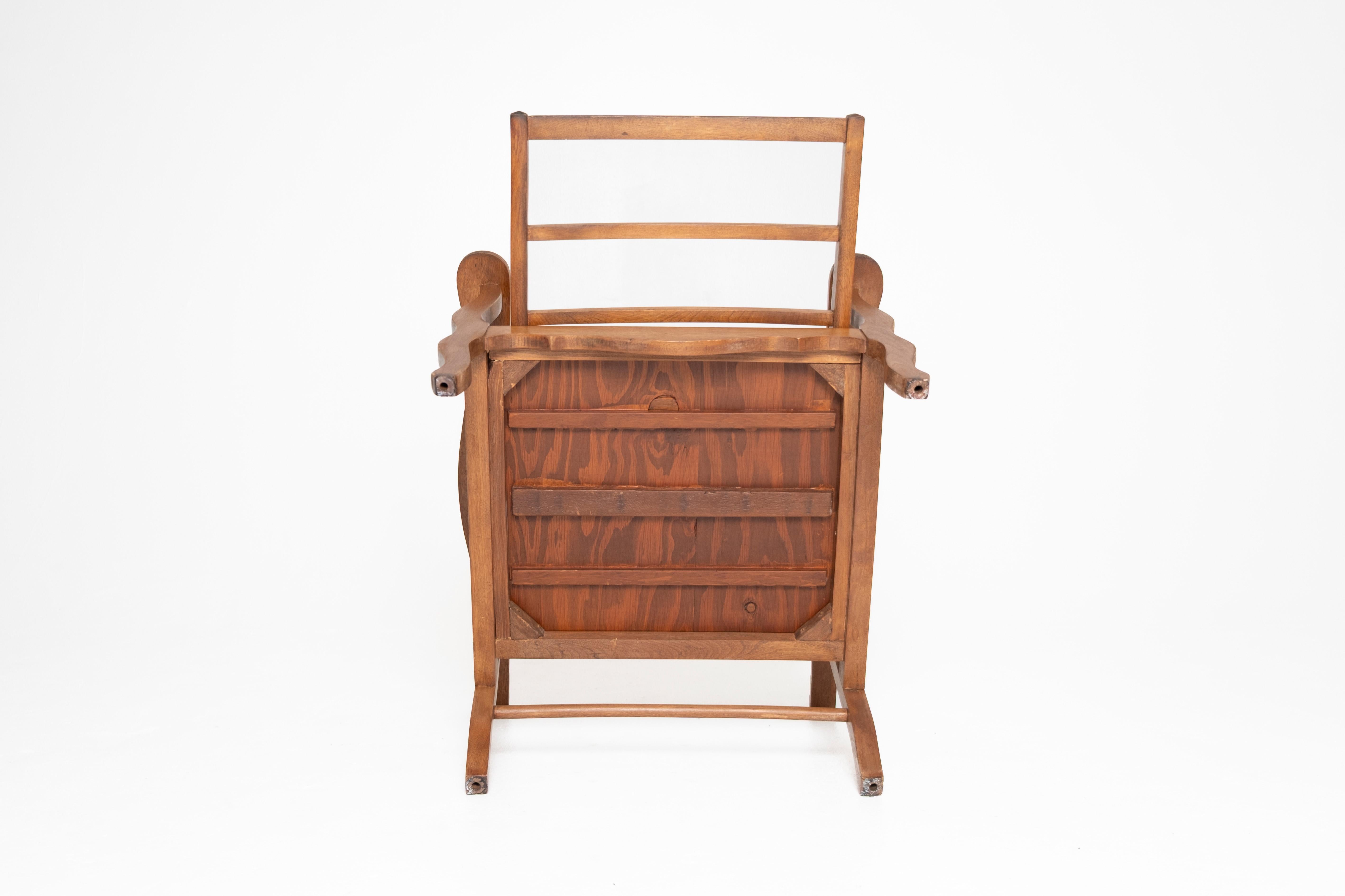 Arts and Crafts Antique American Morris Chair with Ladder-Back and Twisted Spindle Sides For Sale