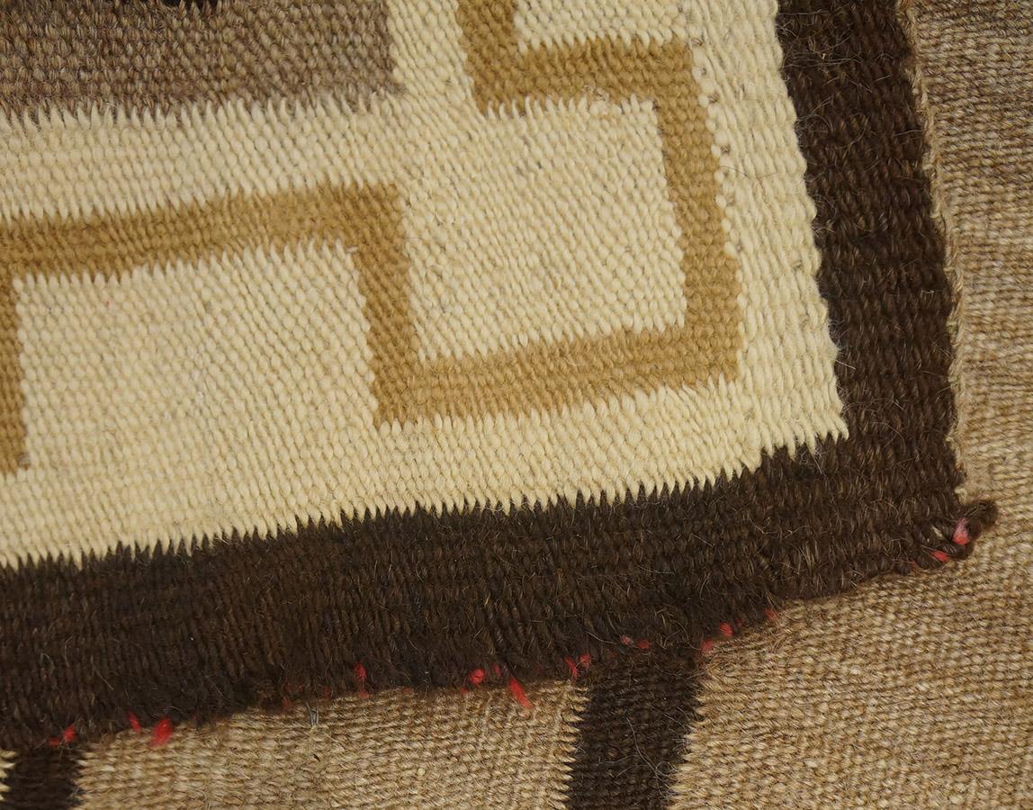 1930s American Navajo Carpet ( 3' 2'' x 3' 6'' - 97 x 107 cm ) For Sale 3