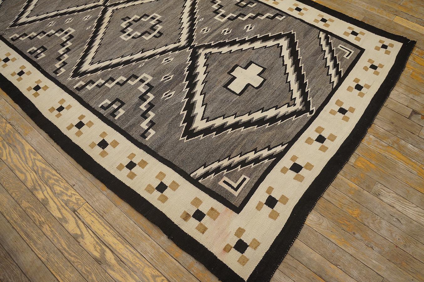 1930s American Navajo Carpet ( 4'8'' x 7'9'' - 142 x 236 ) For Sale 1