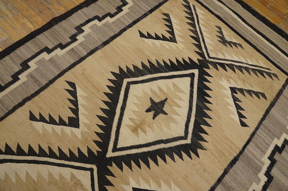 Early 20th Century American Navajo Carpet ( 4'2