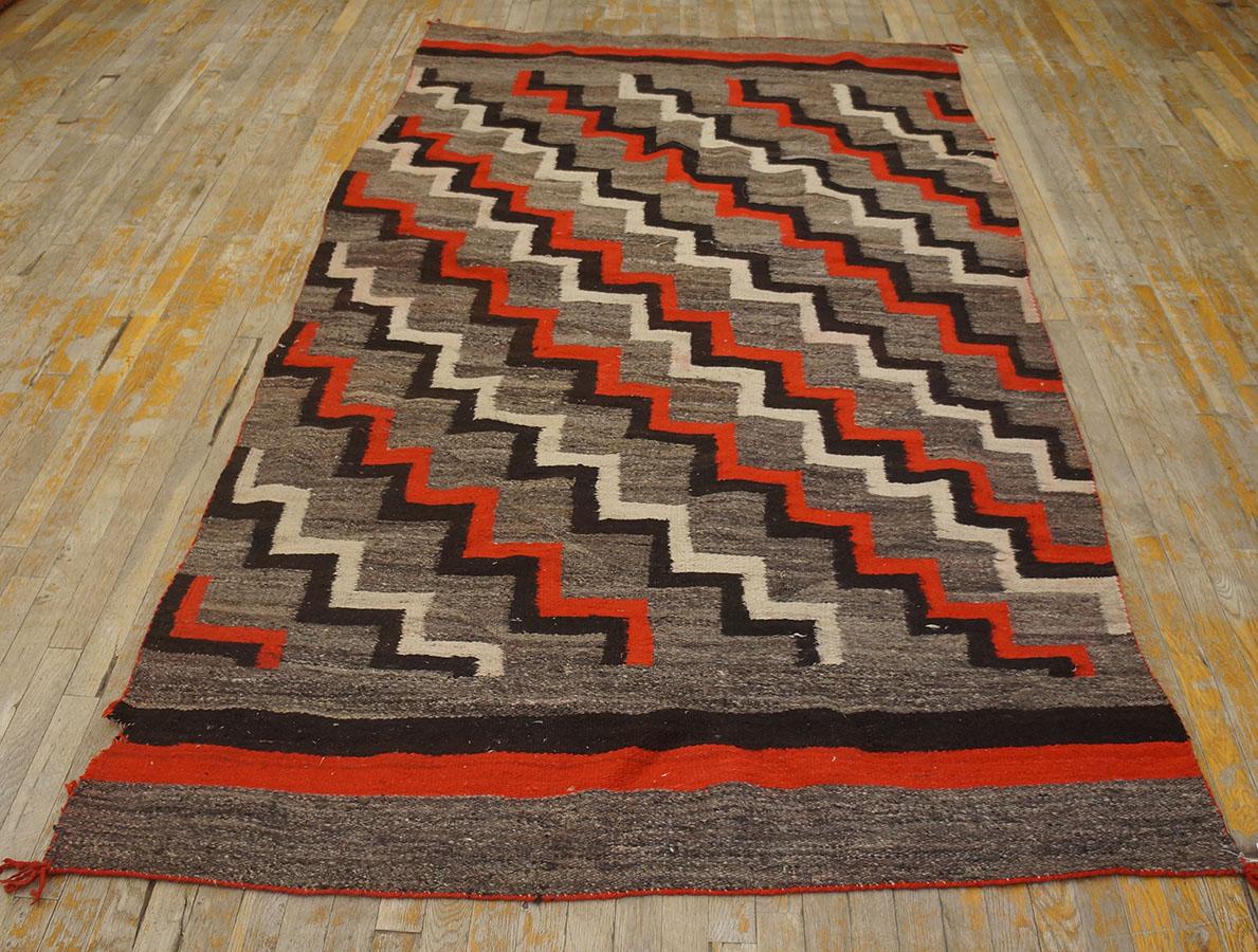 Tappeto Navajo americano dei primi del Novecento, periodo di transizione
( 5'3'' x 9'2'' - 160 x 280 )