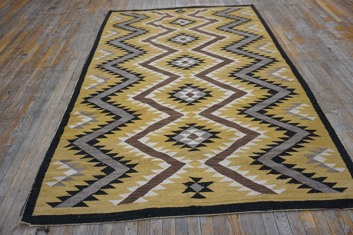 Early 20th Century American Navajo Carpet ( 5'8
