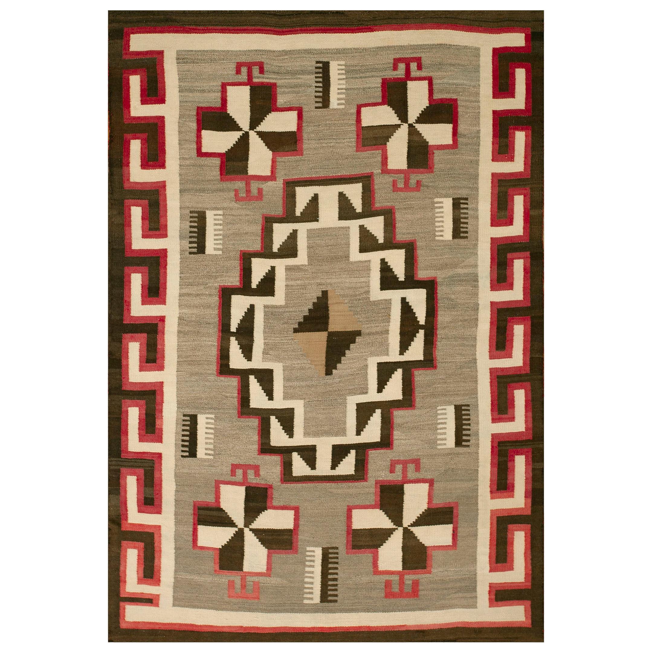 1920s American Navajo Carpet ( 4' 6" x 6' 6" - 137 x 198 ) 