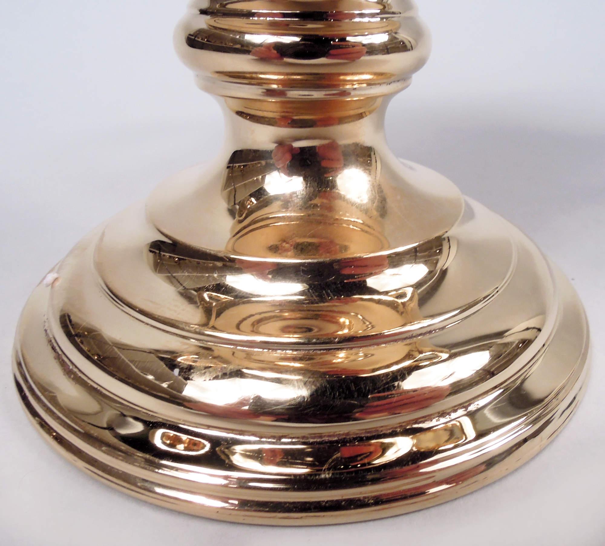 Ancienne tasse de trophée néoclassique américaine couverte d'or 14 carats en vente 1