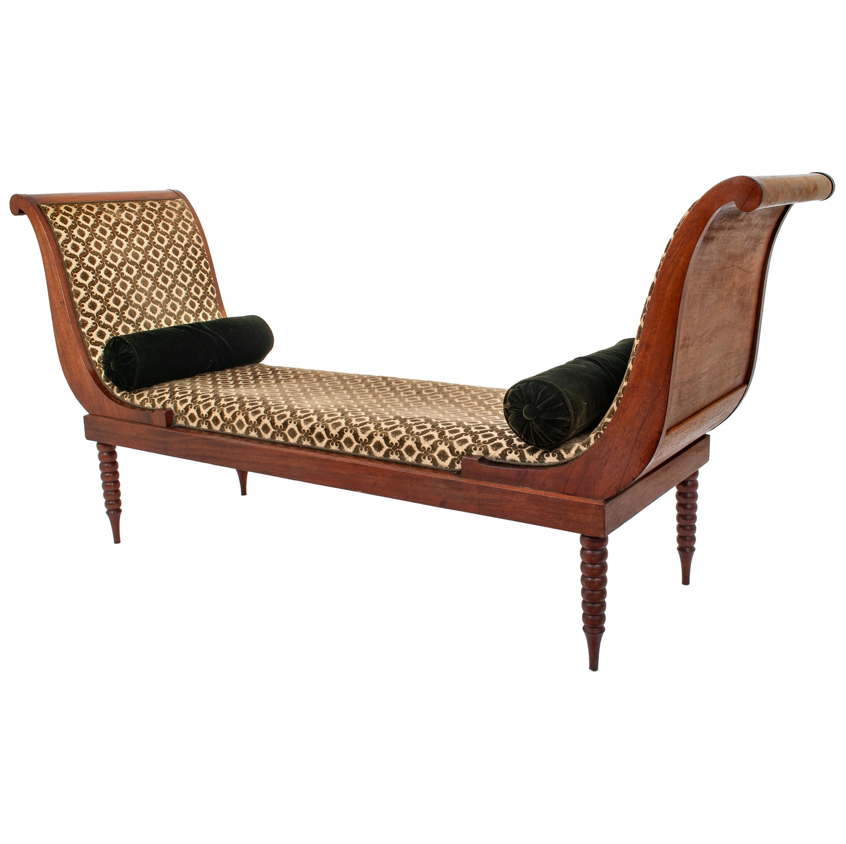 Mid-19th Century Antique American Neoclassical Mahogany Bustle Bench Window Seat Day Bed, 1860