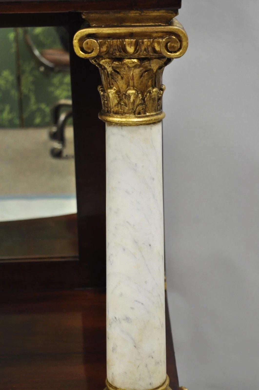 Specchio Antico tavolo da molo con console in mogano con piano in marmo di New York Classico in vendita