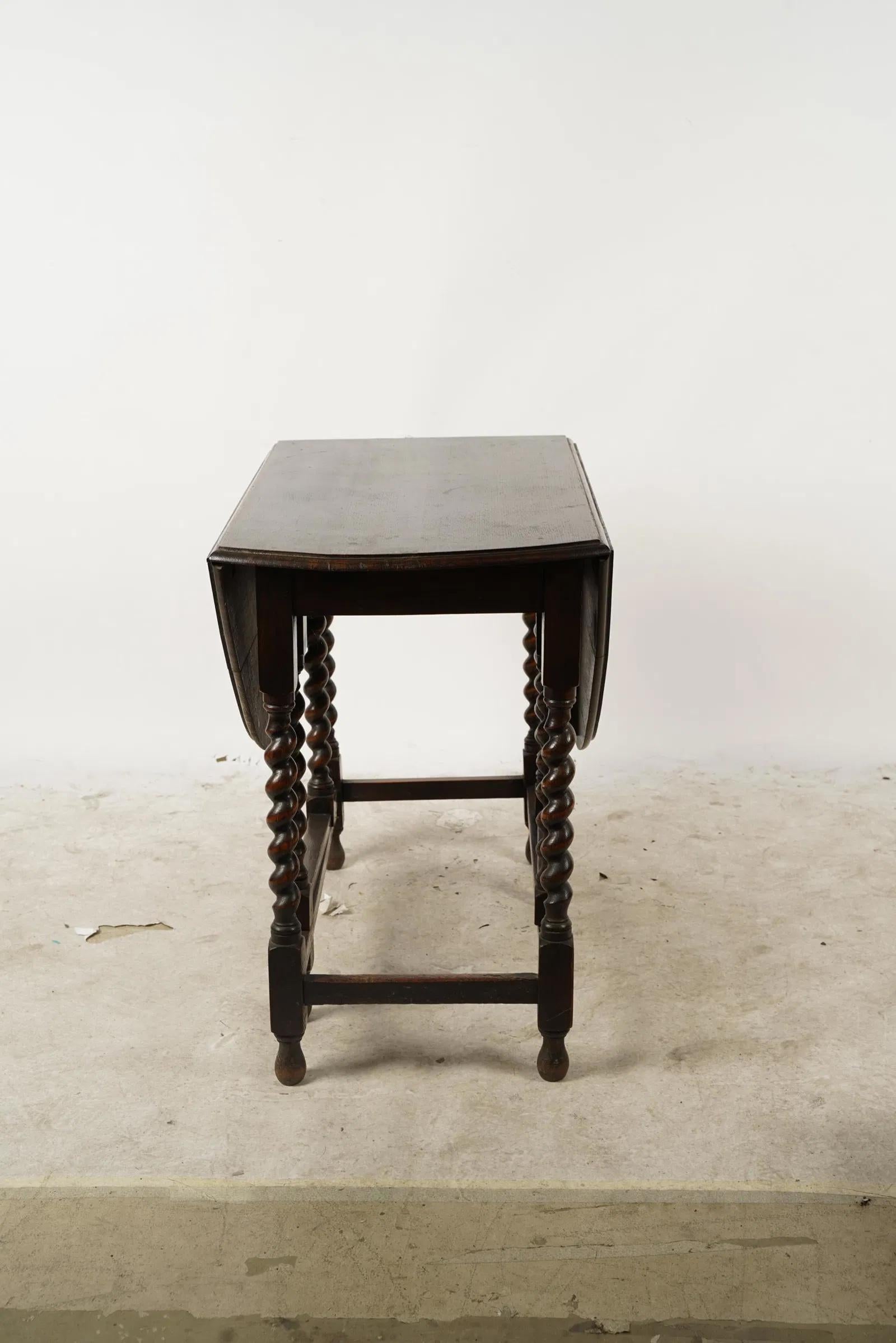 XIXe siècle Ancienne table à abattant en chêne Oak Oak Twist Gate Leg Début du 19e siècle en vente
