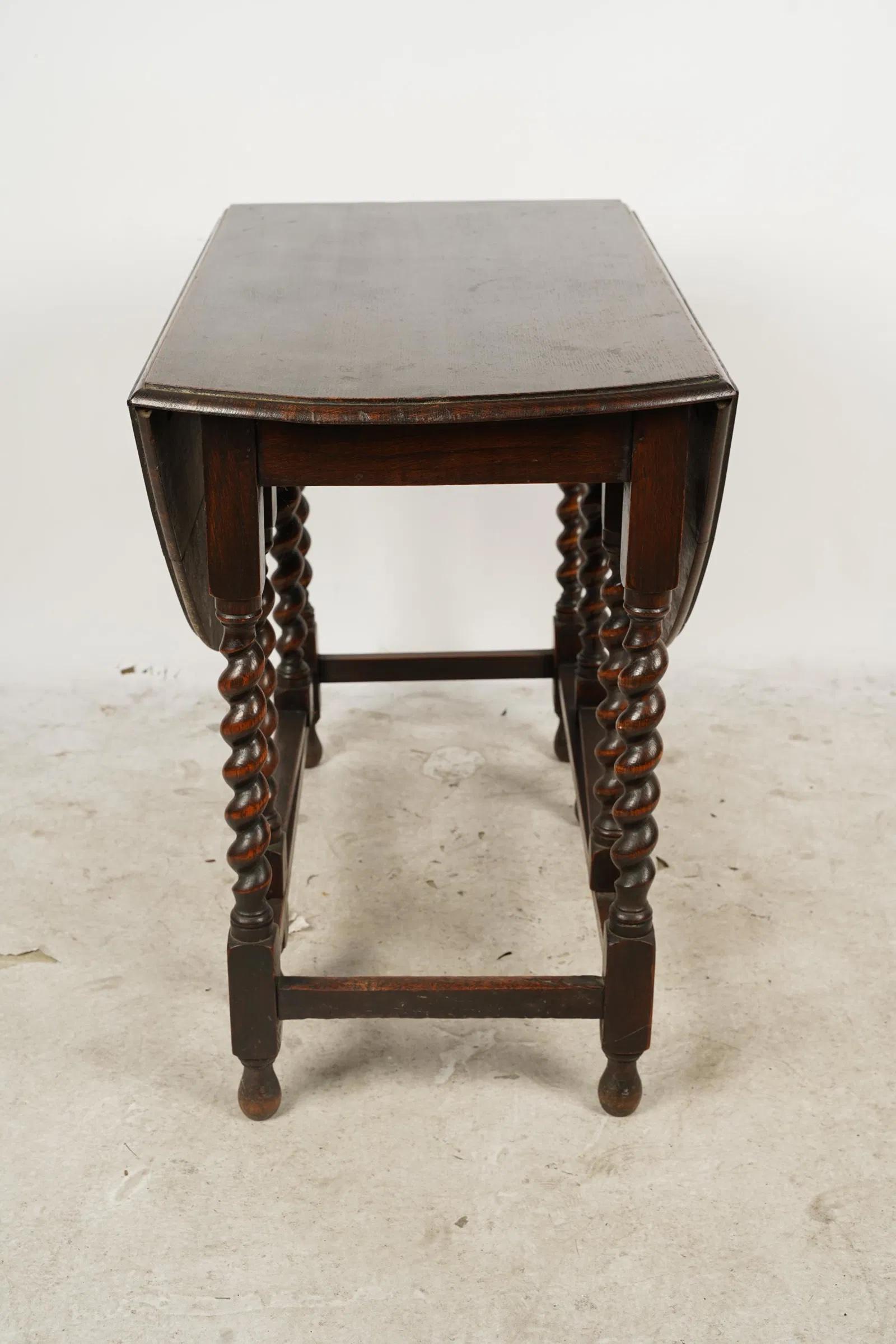 Chêne Ancienne table à abattant en chêne Oak Oak Twist Gate Leg Début du 19e siècle en vente