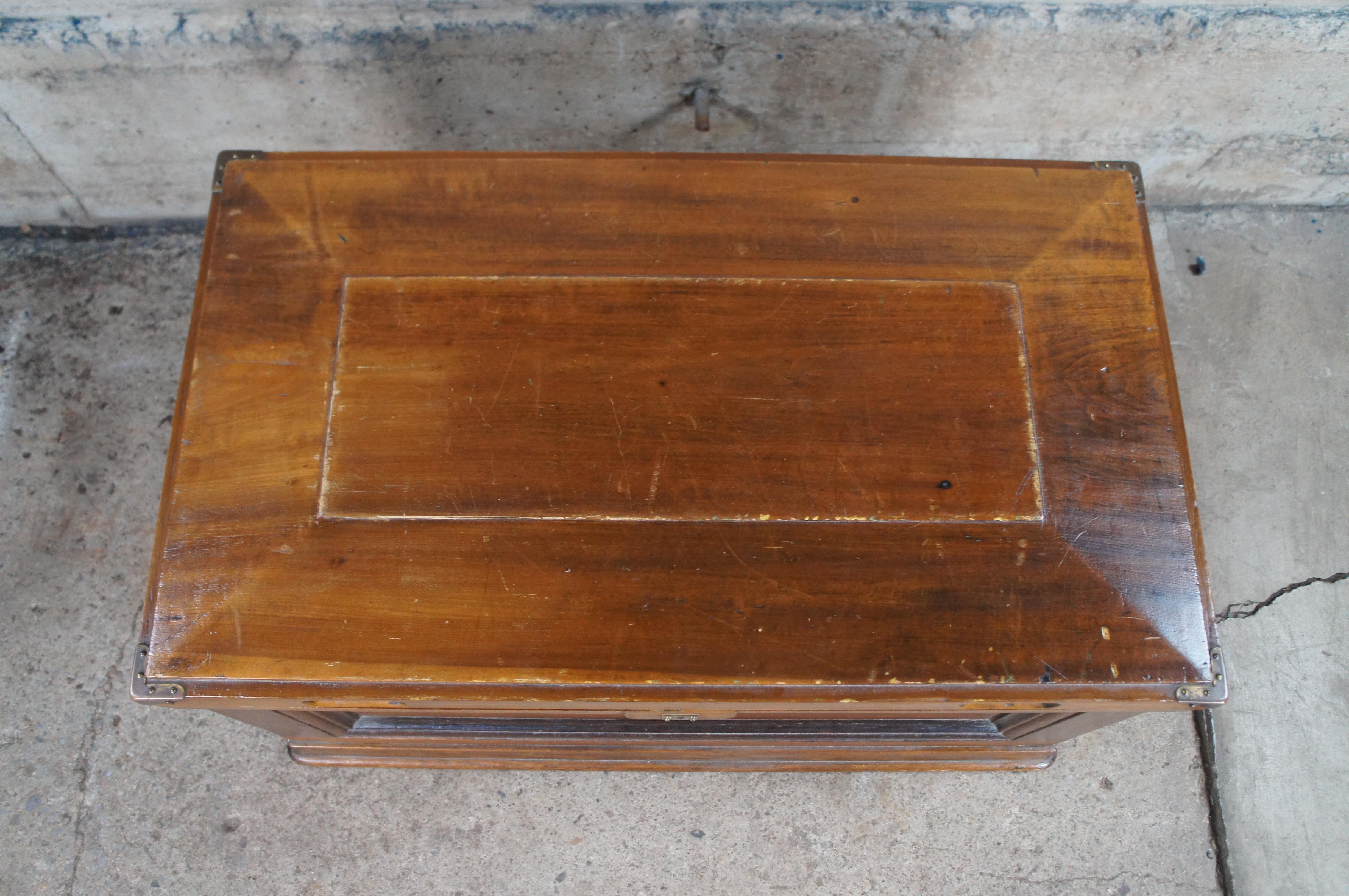 Antique American Oak & Brass Carpenters Tool Chest Blanket Storage Trunk 39