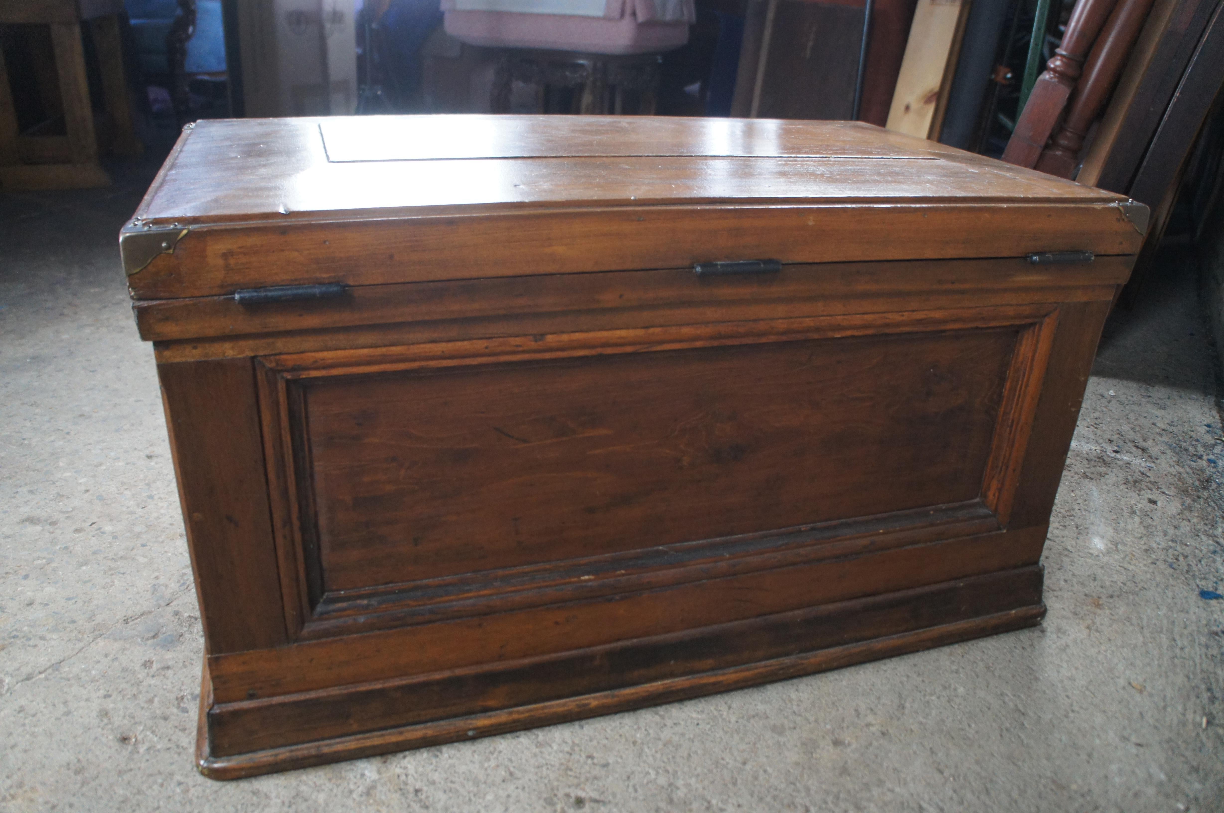 Antique American Oak & Brass Carpenters Tool Chest Blanket Storage Trunk 39
