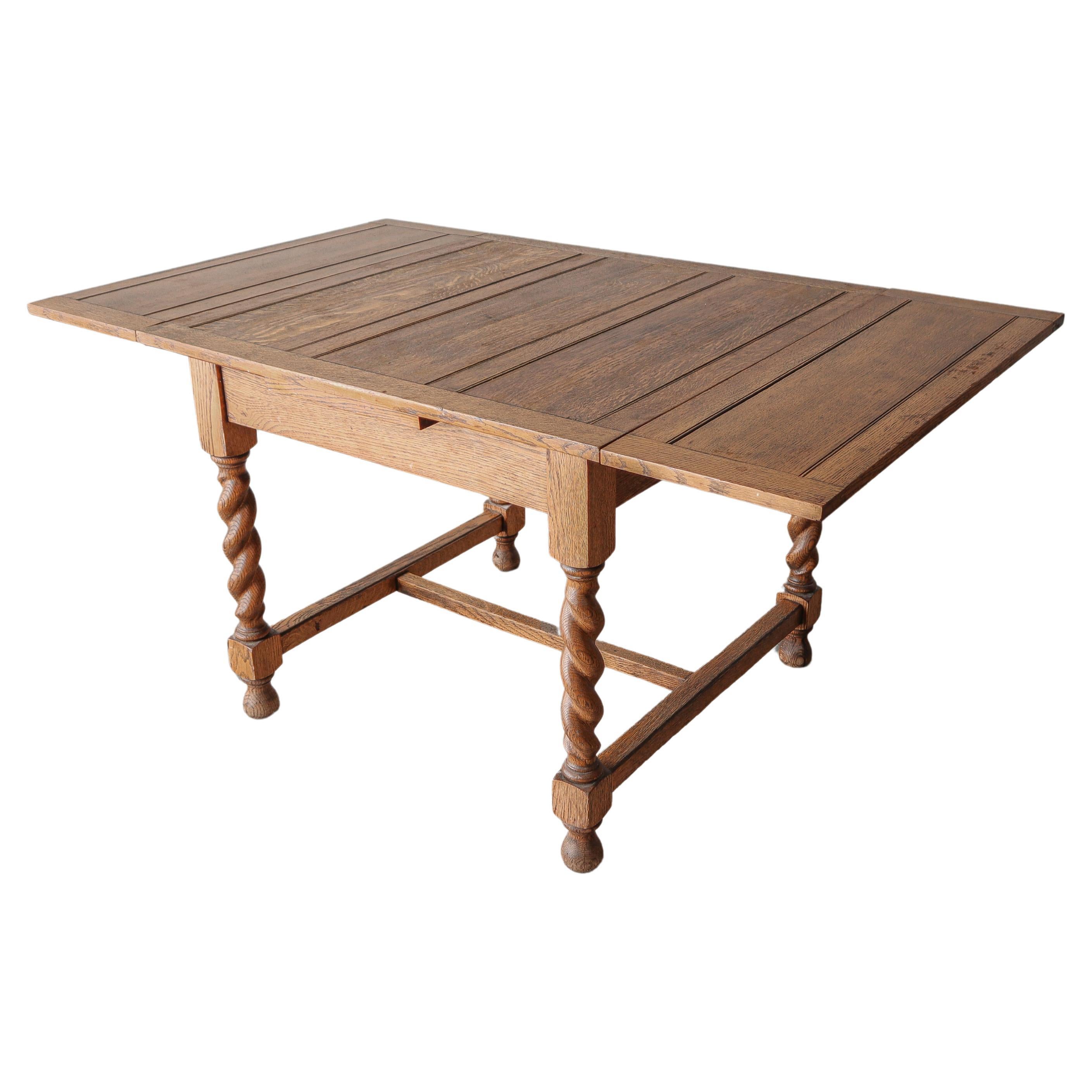 Antique American Oak Draw Leaf Dining Table For Sale at 1stDibs