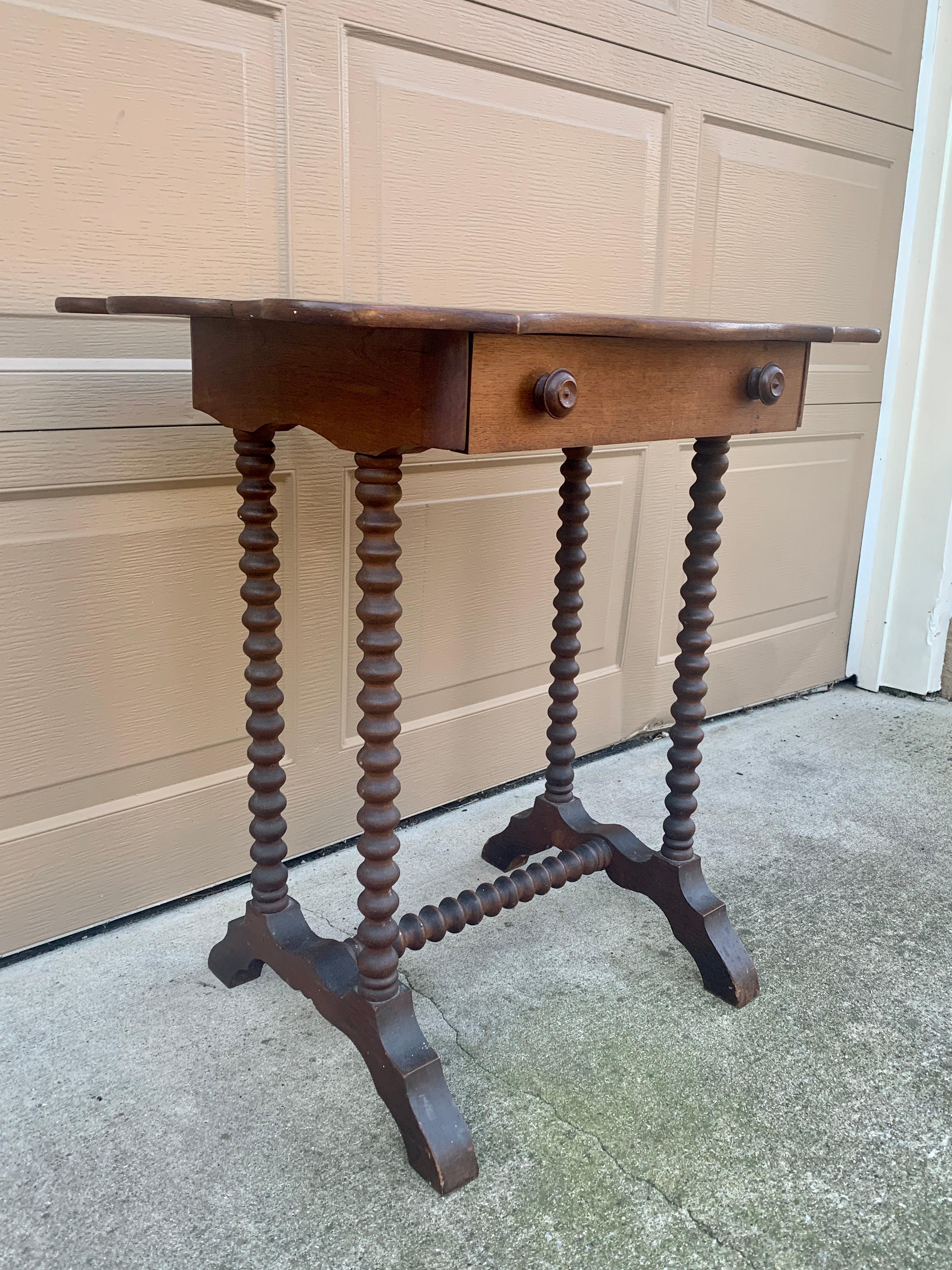 American Colonial Antique American Oak Side Table With Bobbin Turned Legs, Late 19th Century For Sale