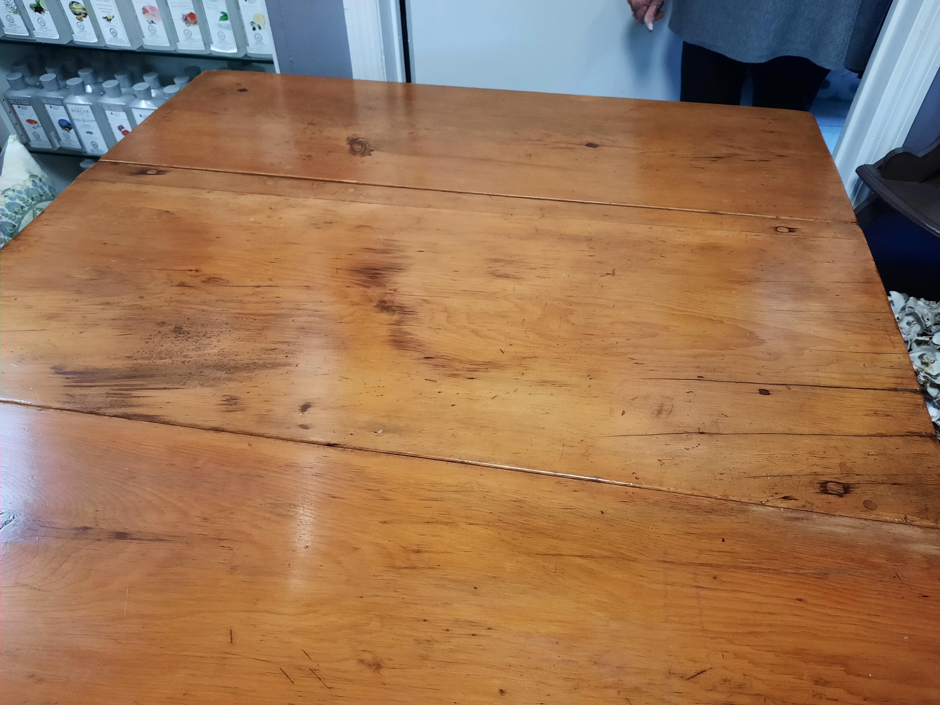 20th Century Antique American Pine Drop Leaf Table with Drawer For Sale