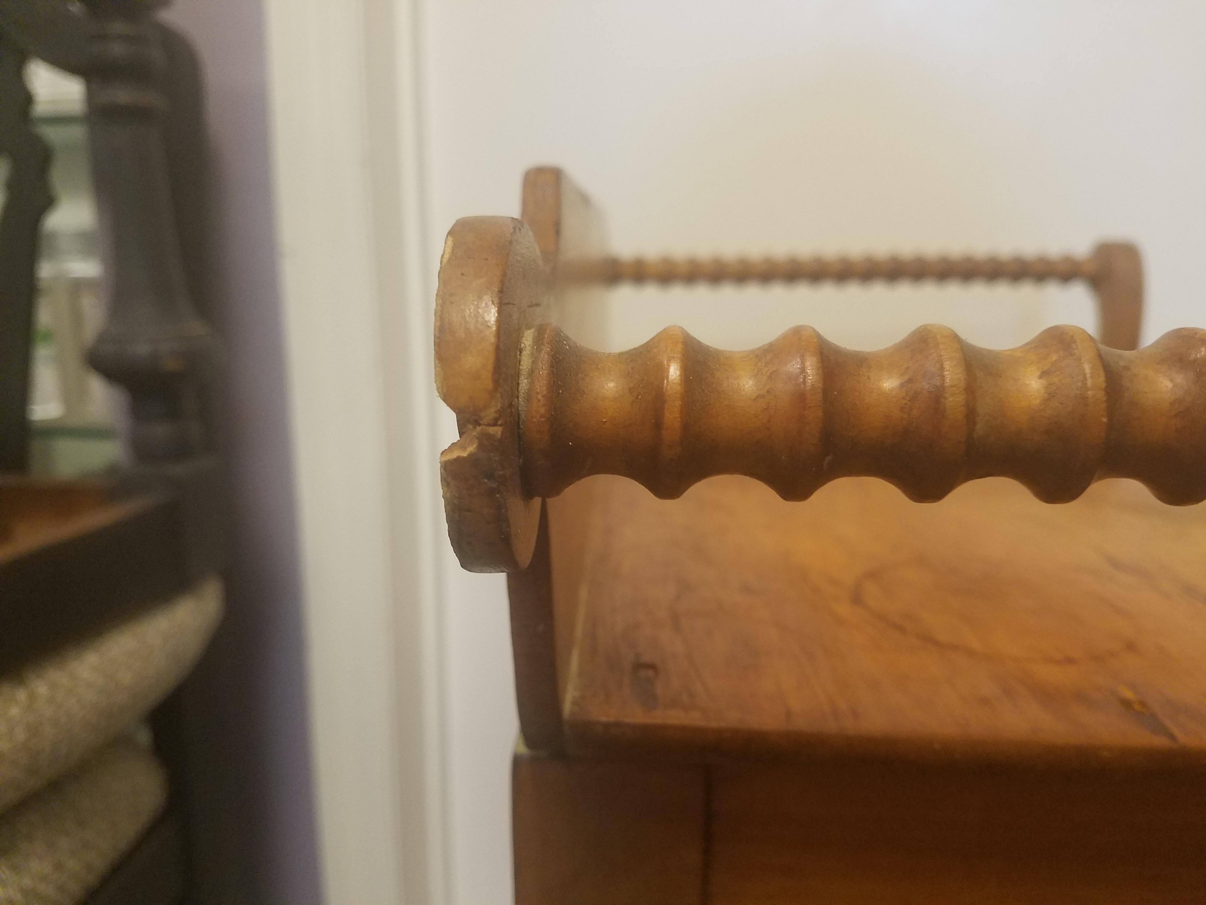 Antique American Pine End-Table For Sale 8