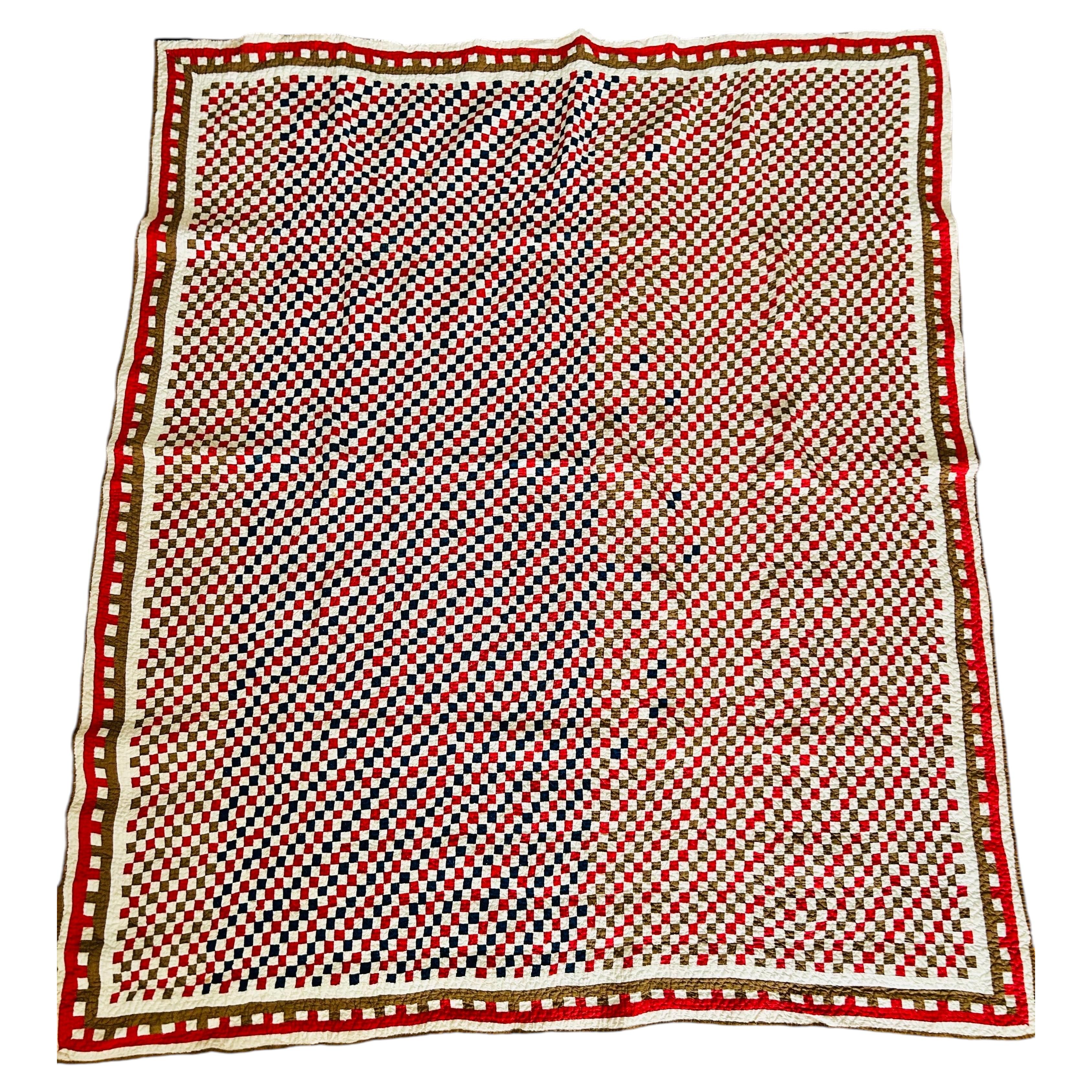 Antiker Quilt aus amerikanischen Briefmarken, Quilt aus dem späten 19. Jahrhundert, winziges Patchwork im Angebot