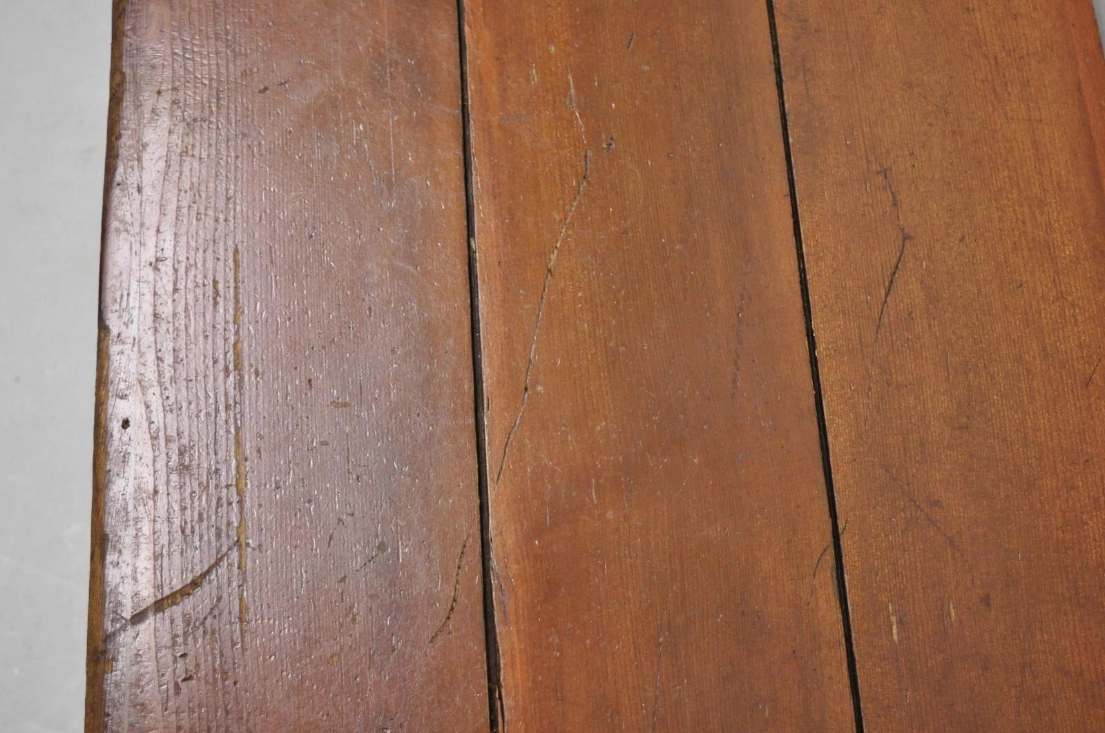 Antico baule americano primitivo in legno marrone per coperte in vendita 1