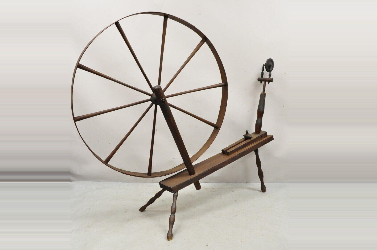 Antique American Primitive Colonial Wooden Country Spinning Wheel For Sale 3